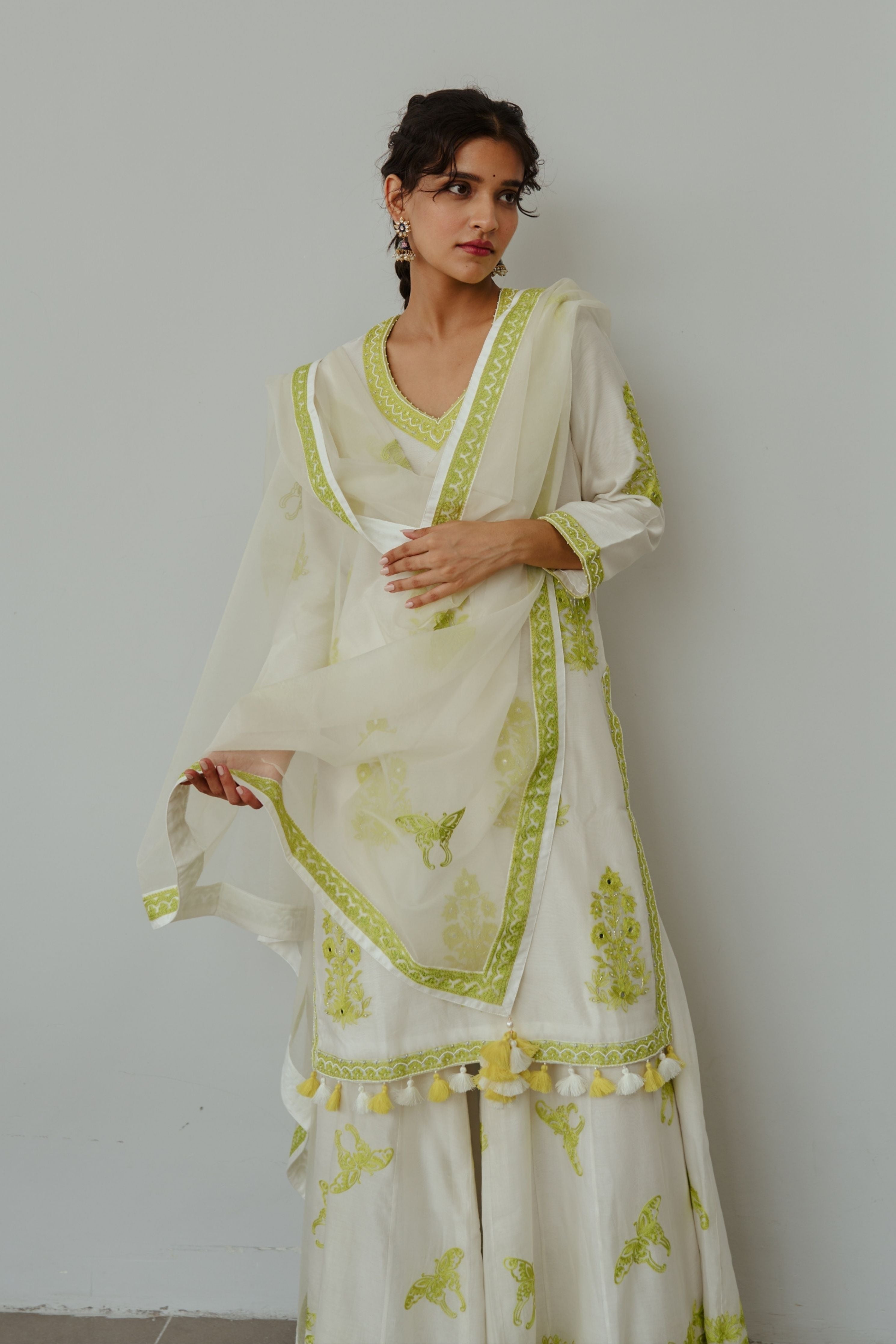 Titli Ivory Kurta Set