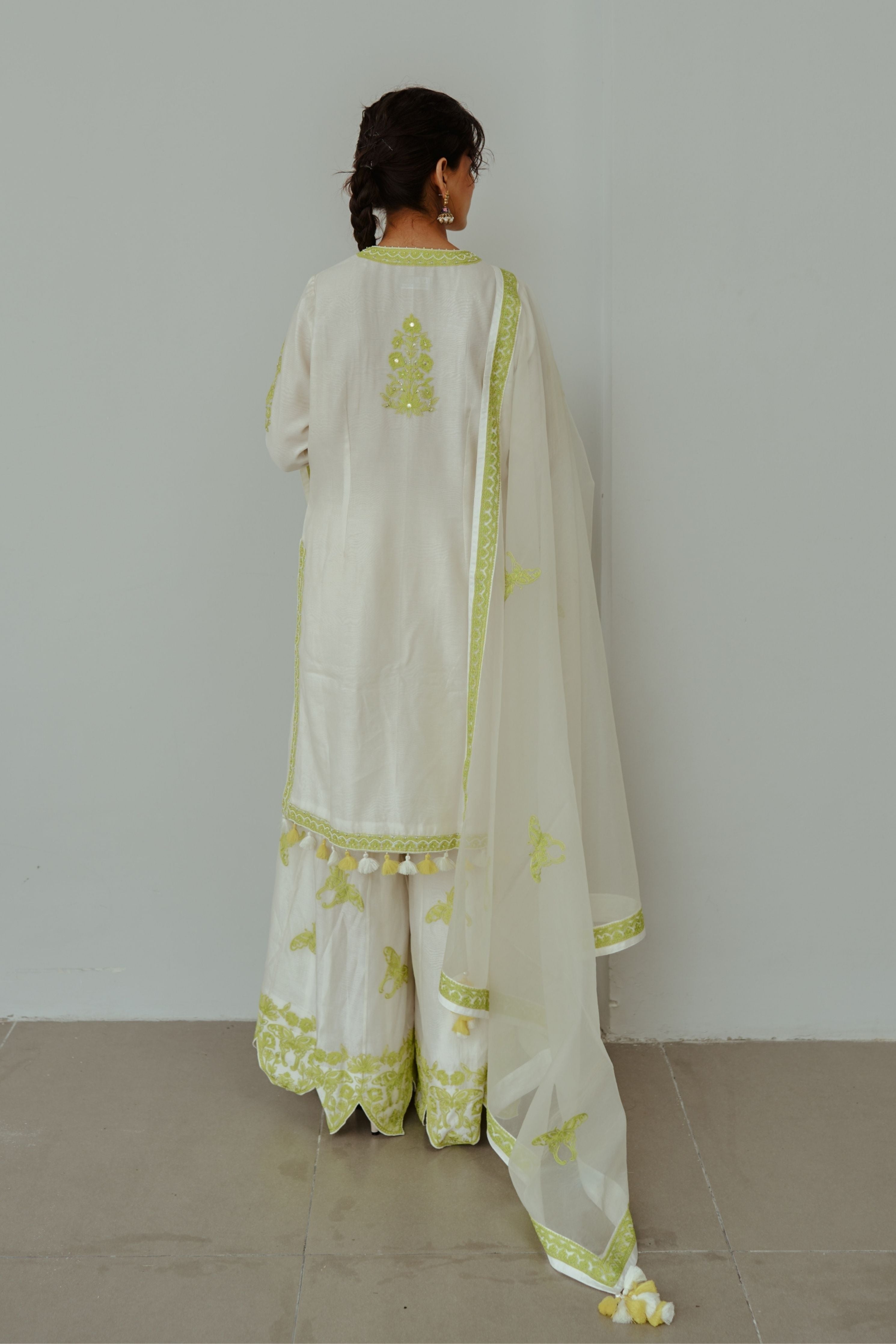 Titli Ivory Kurta Set