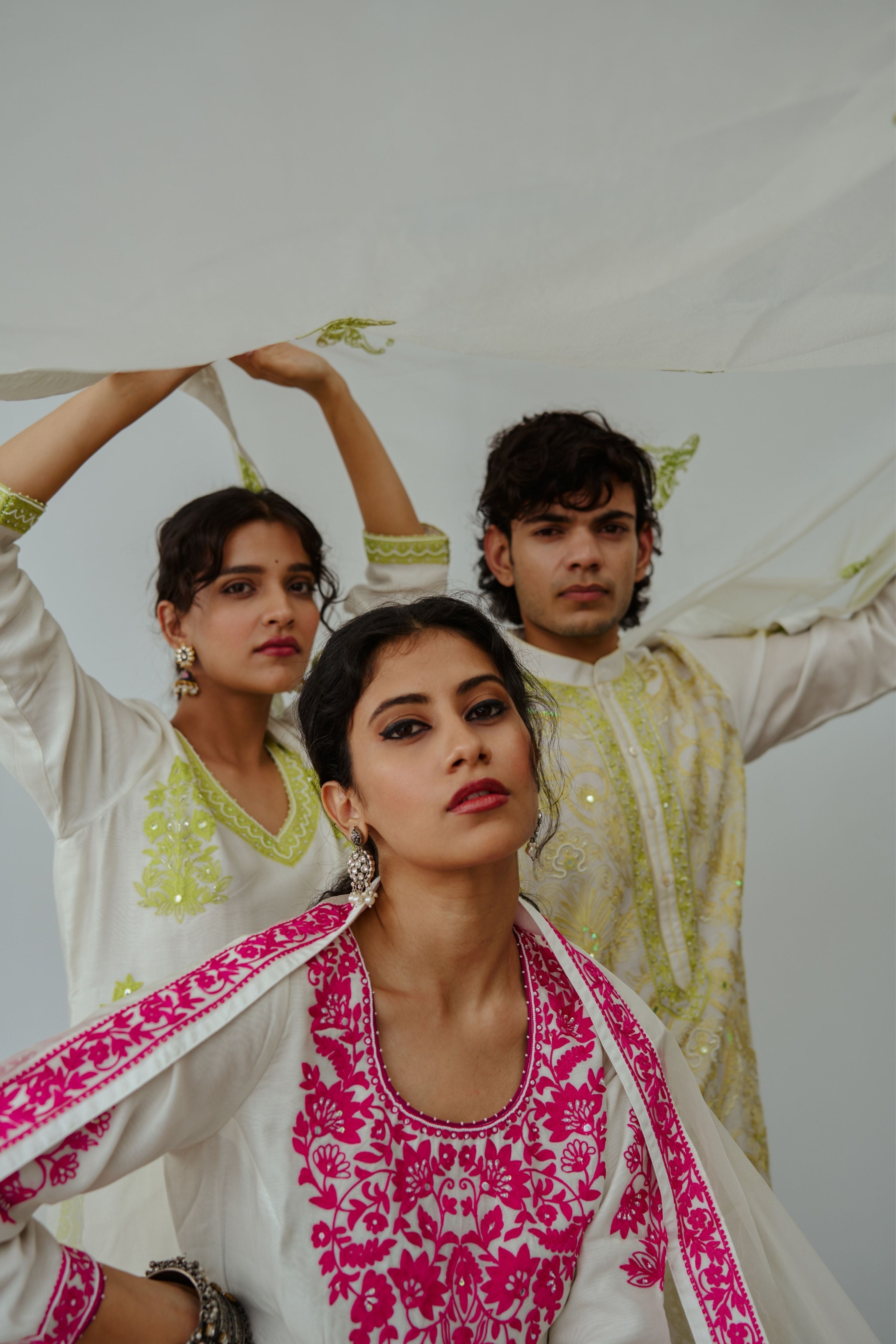 Beaming Bee Ivory Kurta Set