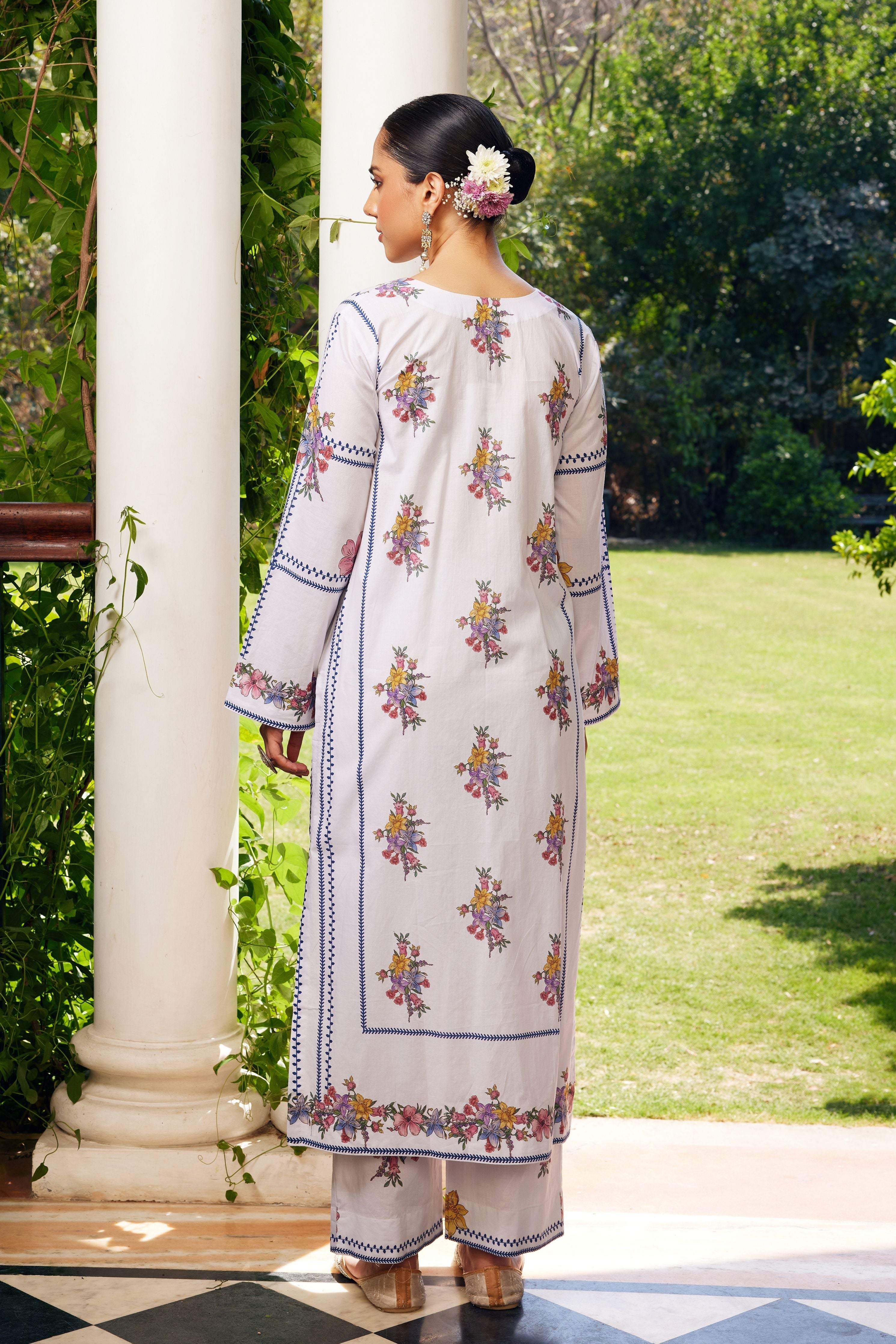 White Gulzaar Kurta Set