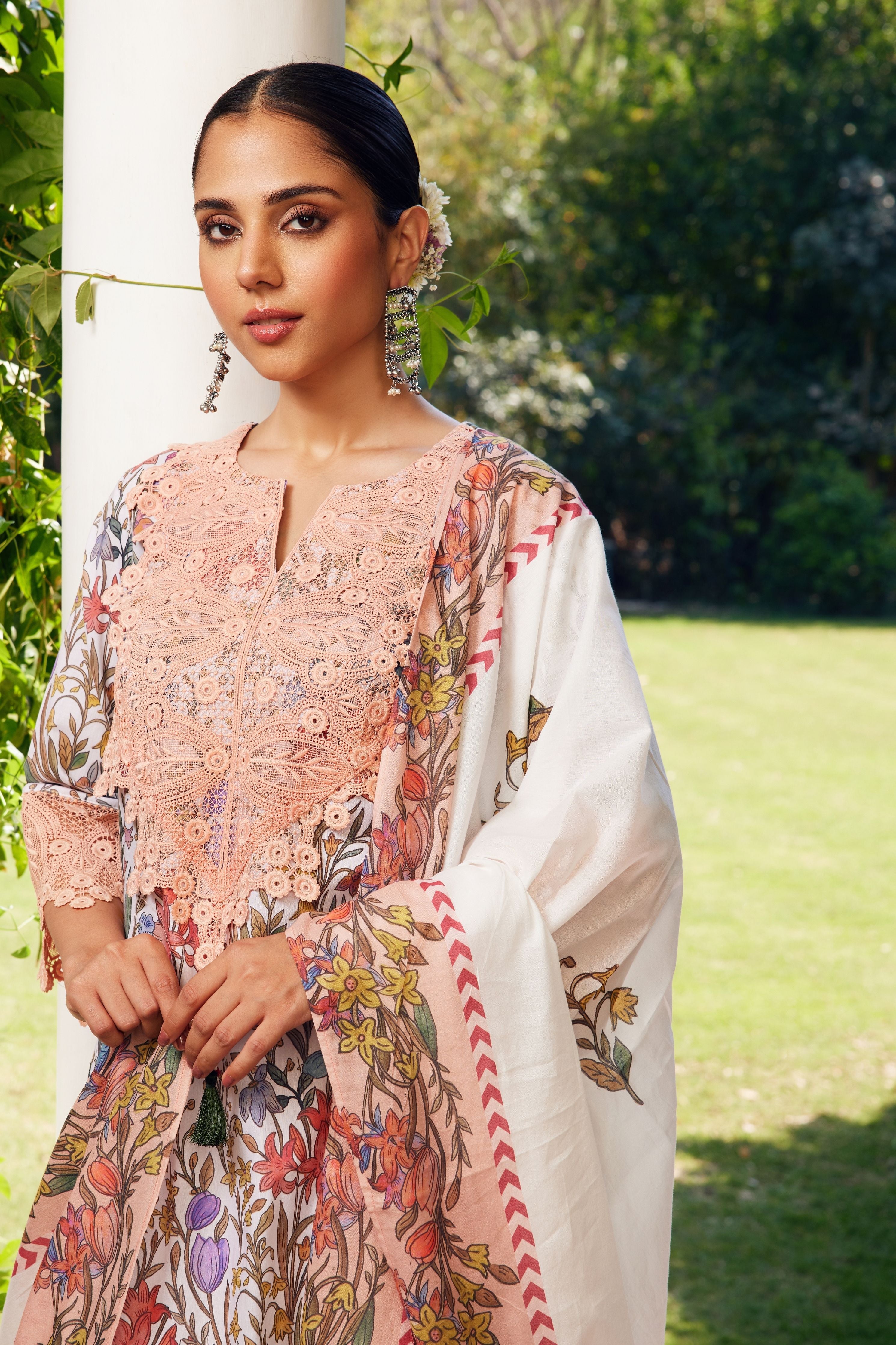 White Gulzaar Printed Kurta Set