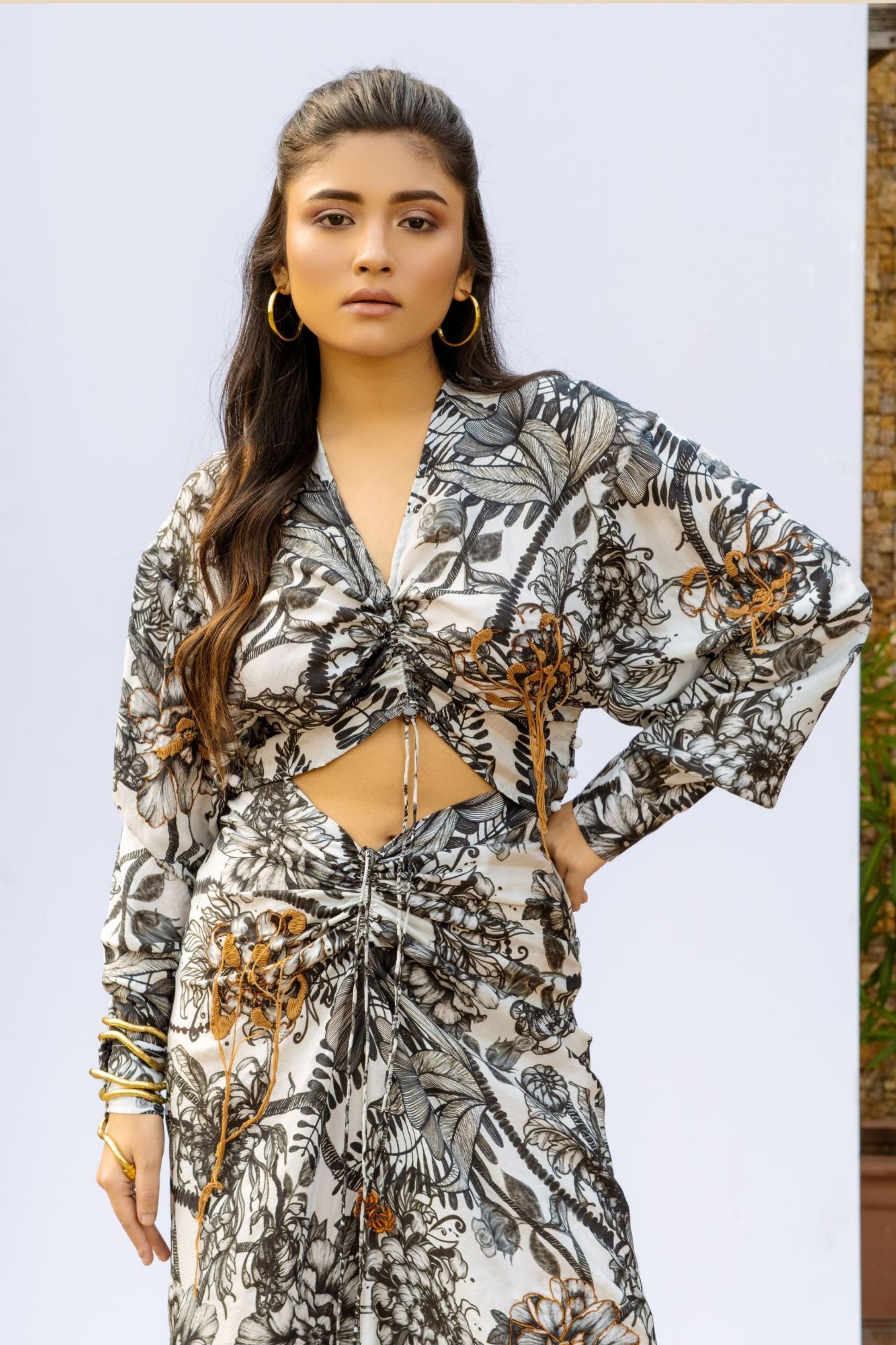 Botanical Symphony Top Bluish Grey