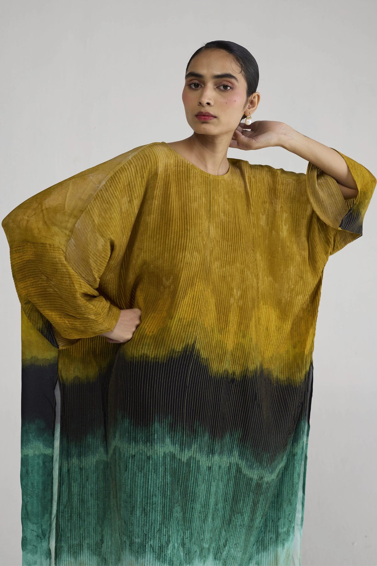 Uri Pintucks Kaftan Kurta Set