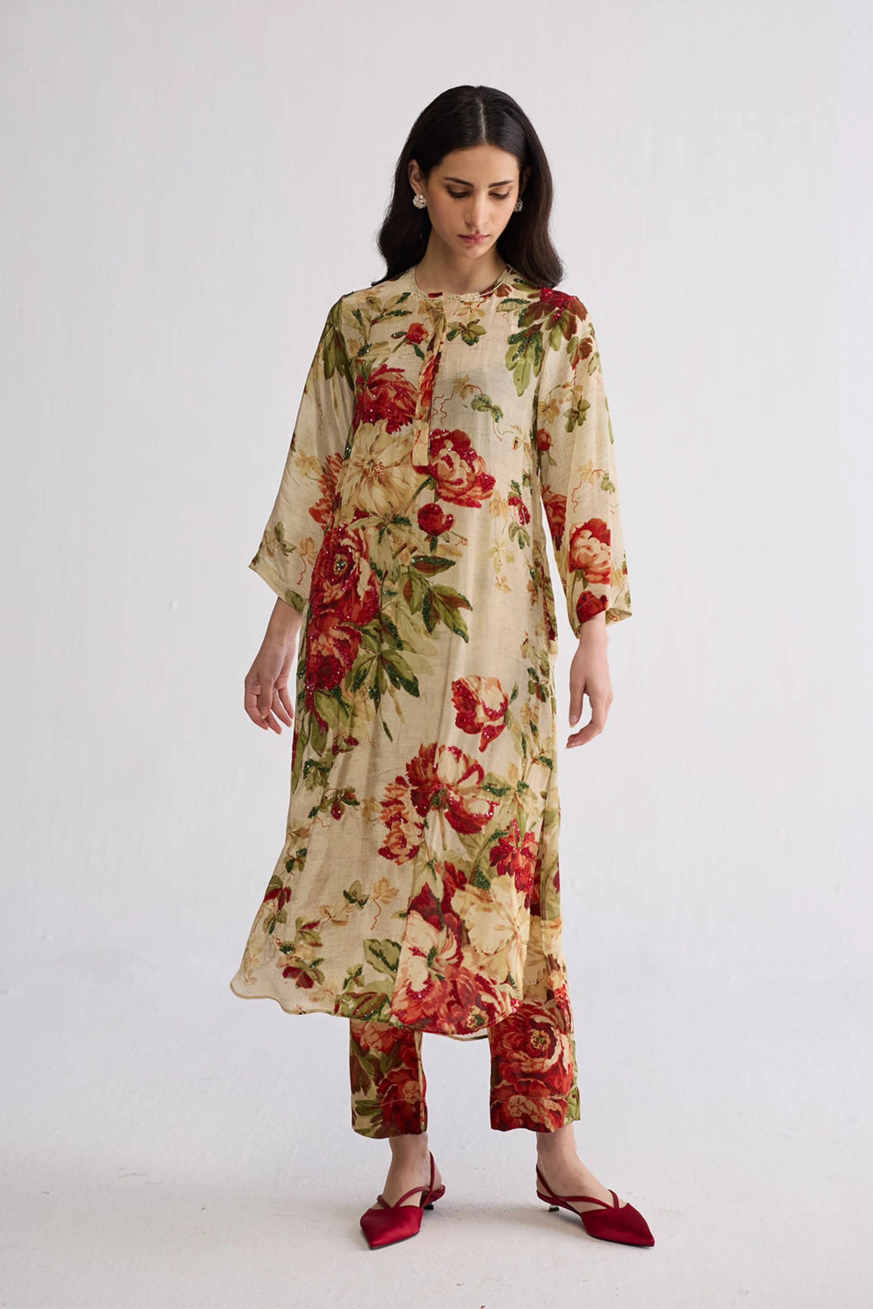 Sama Embroidered Kurta Set