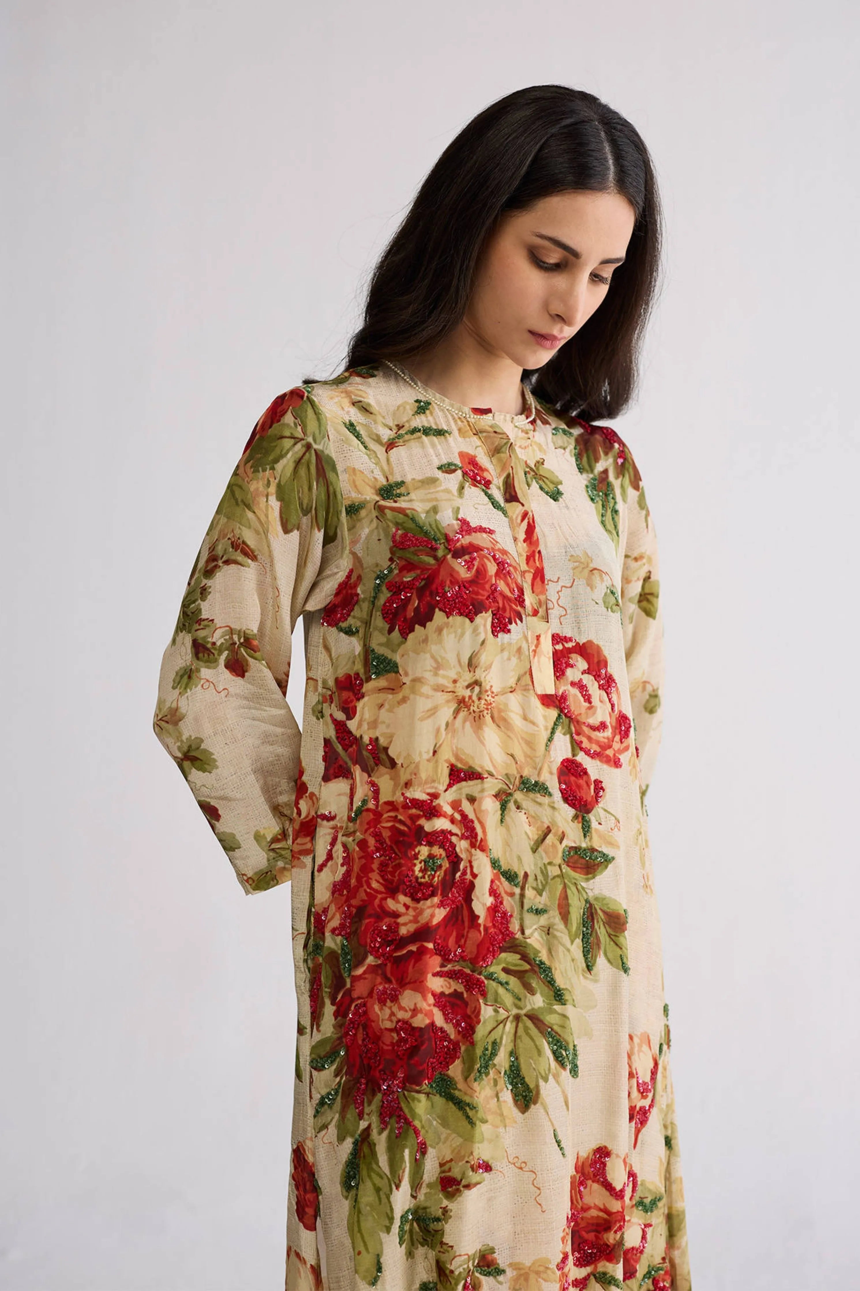 Sama Embroidered Kurta Set