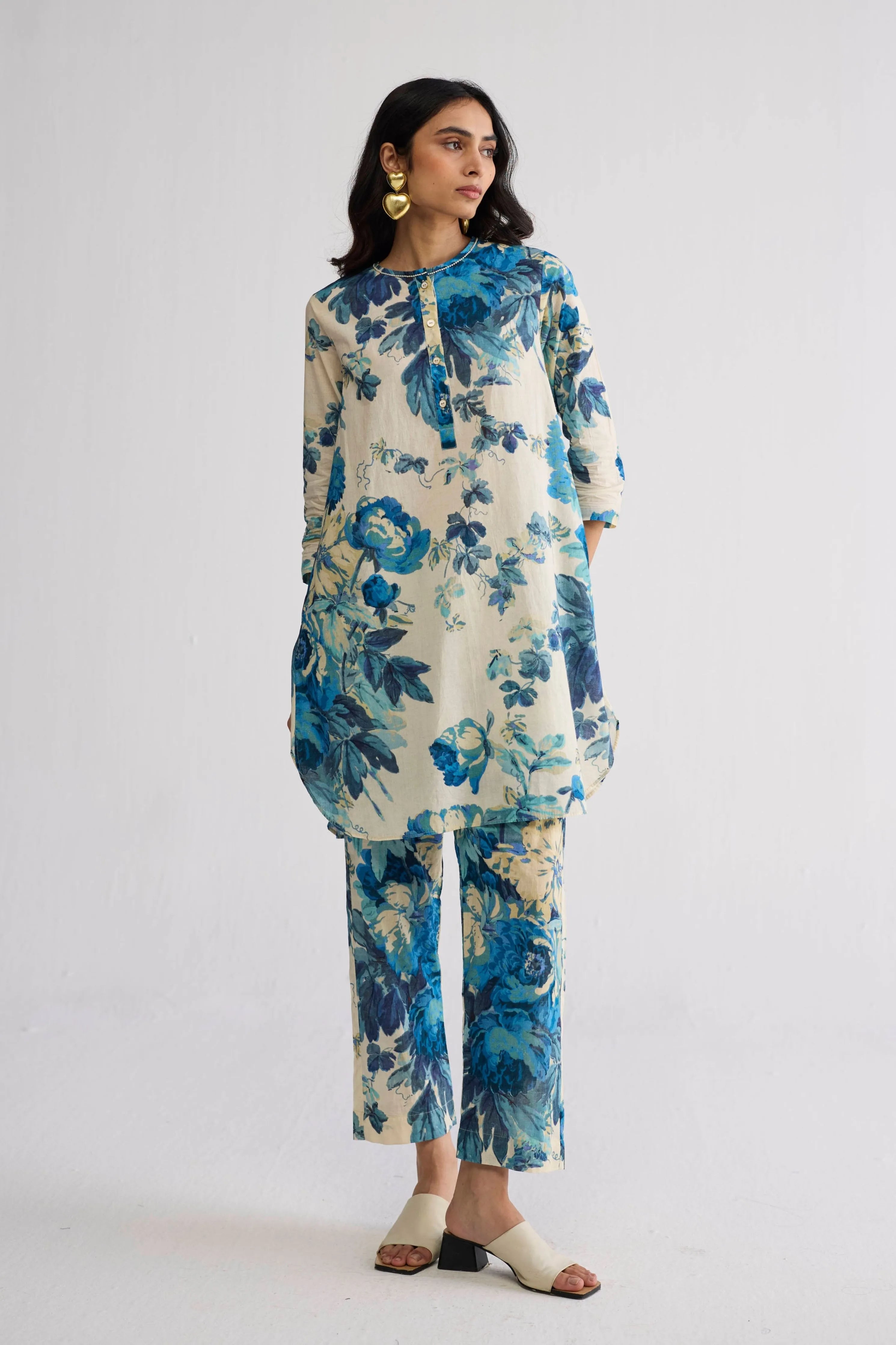 Royal Paradise Short Kurta Set