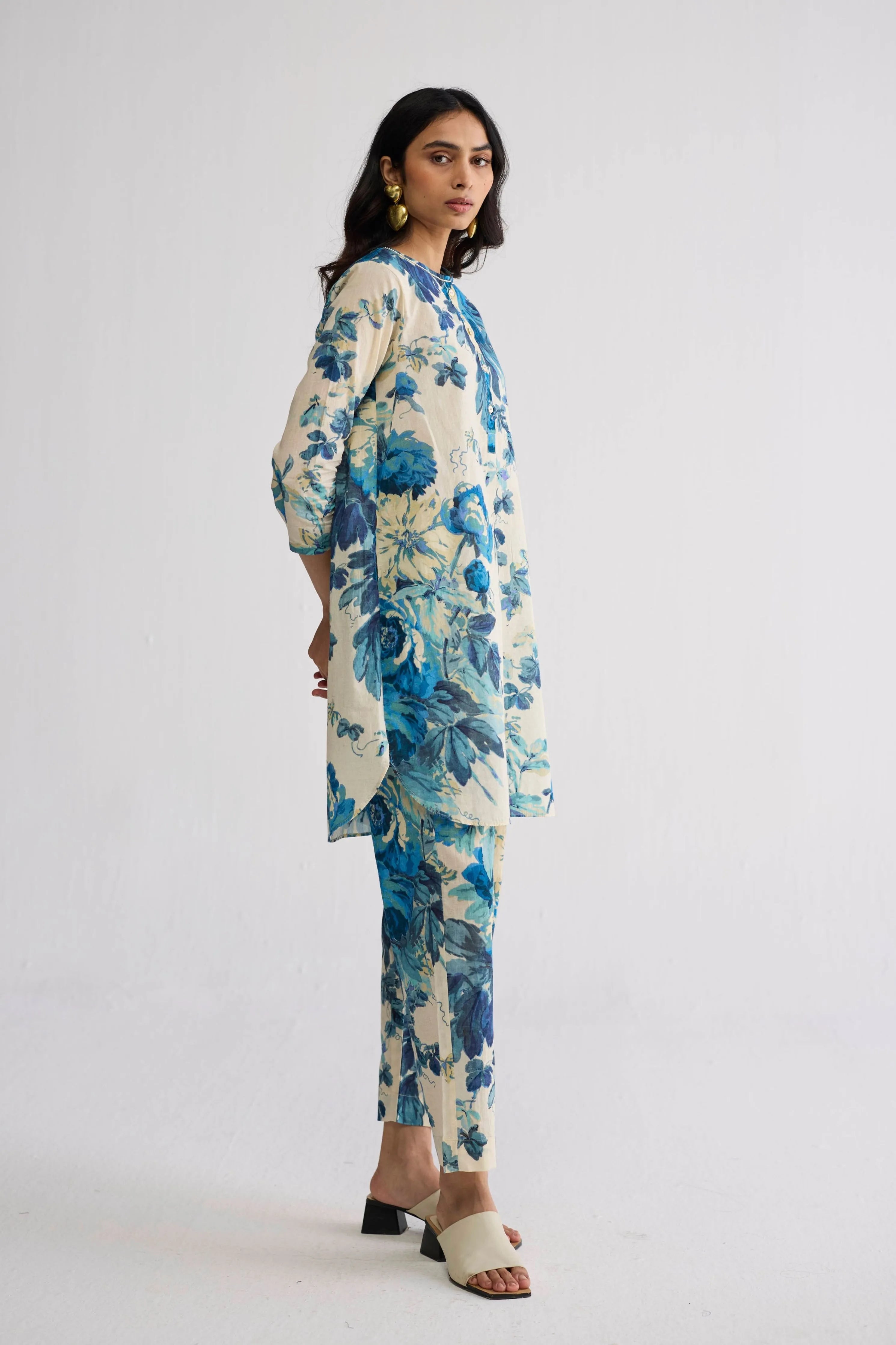 Royal Paradise Short Kurta Set