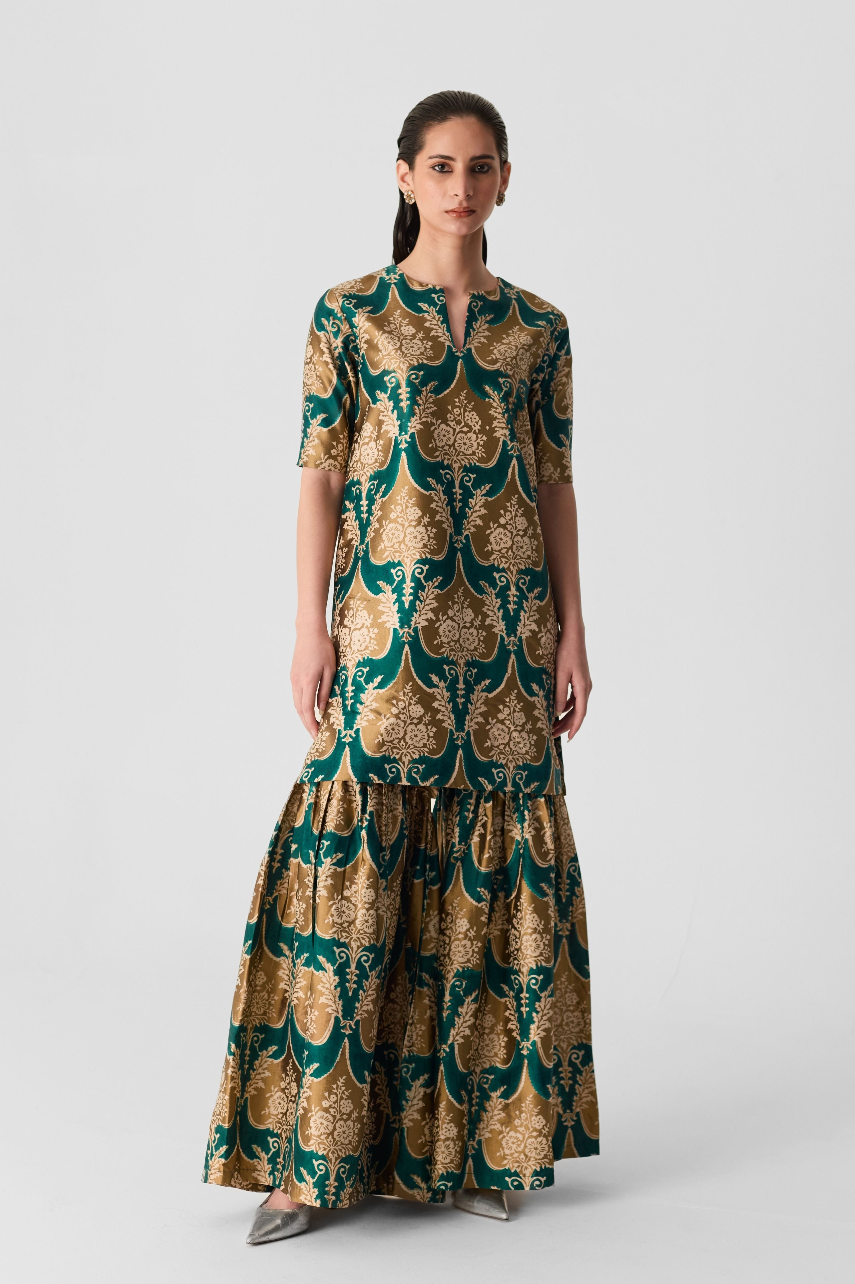 Biyu Sharara Set