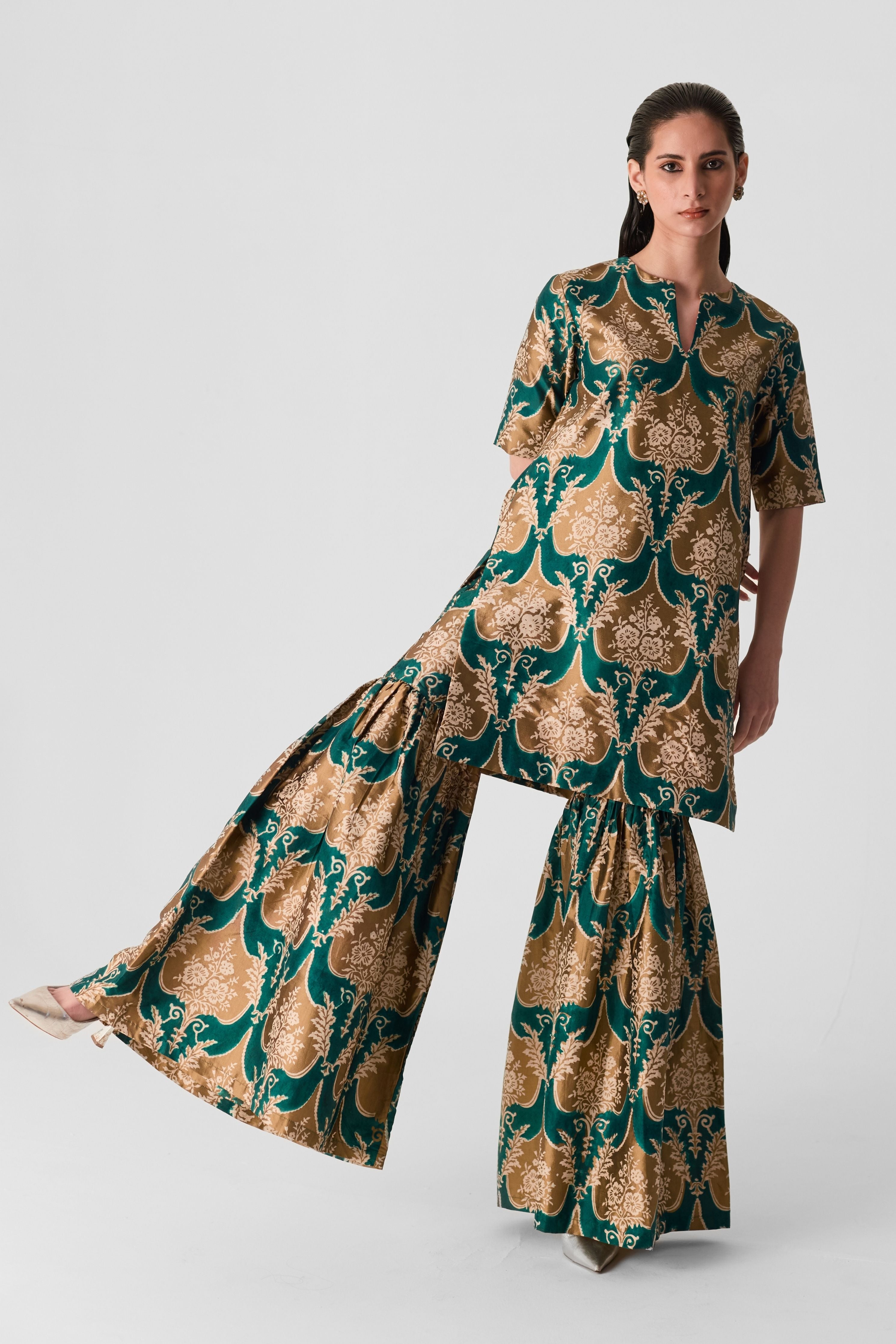Biyu Sharara Set