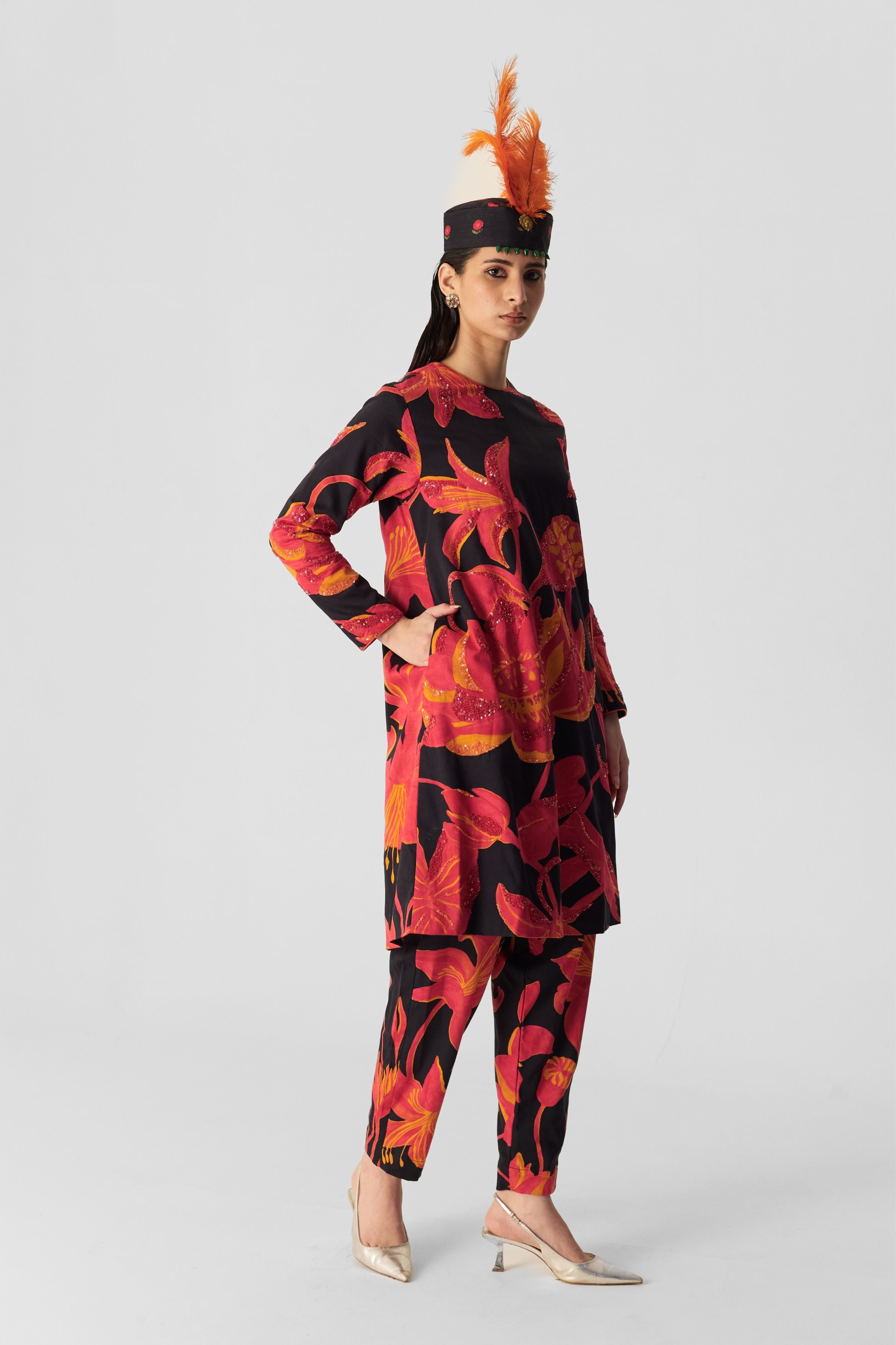 Lian Embroidered Kurta Set