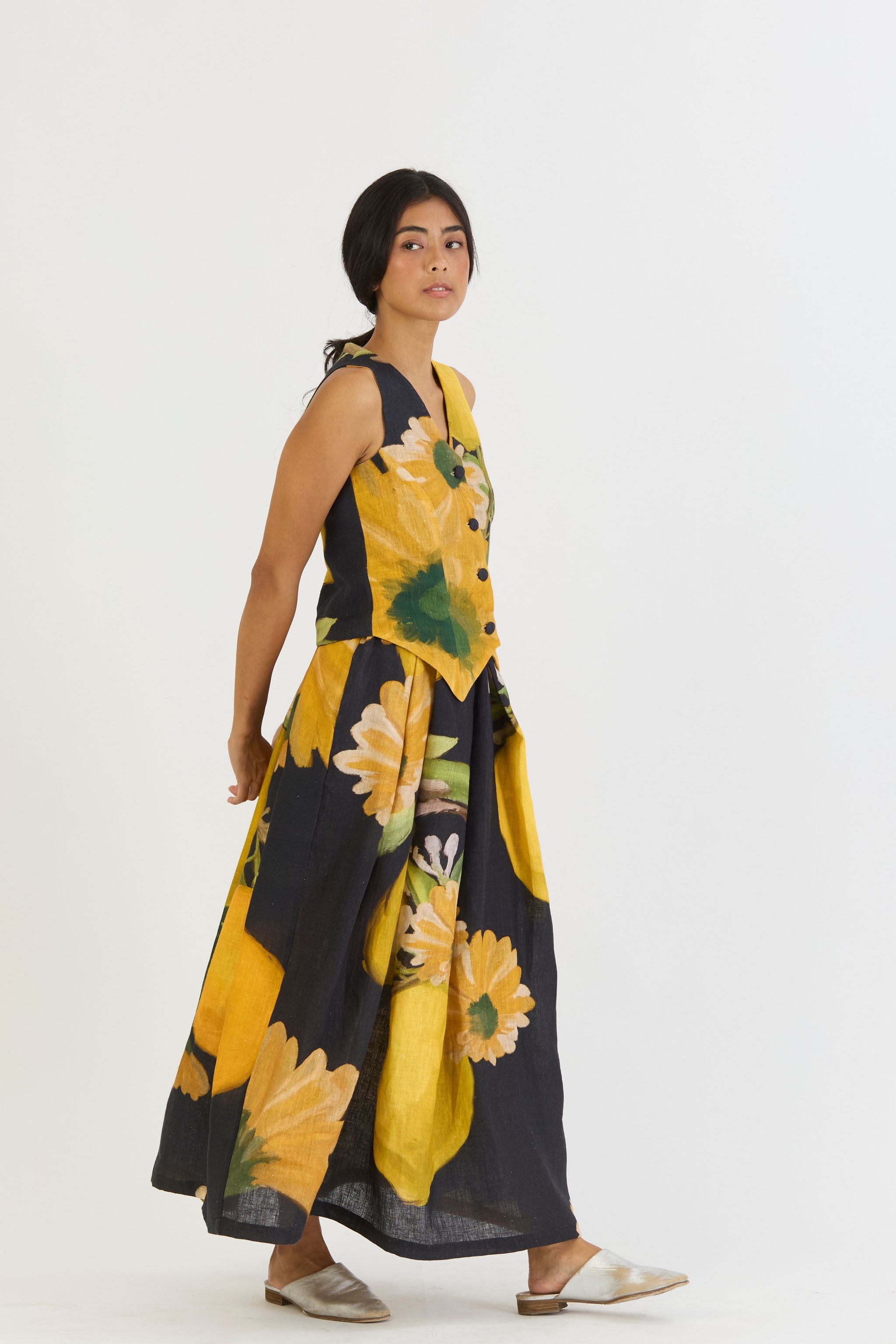 Pomello Waistcoat And Box Pleat Skirt Set