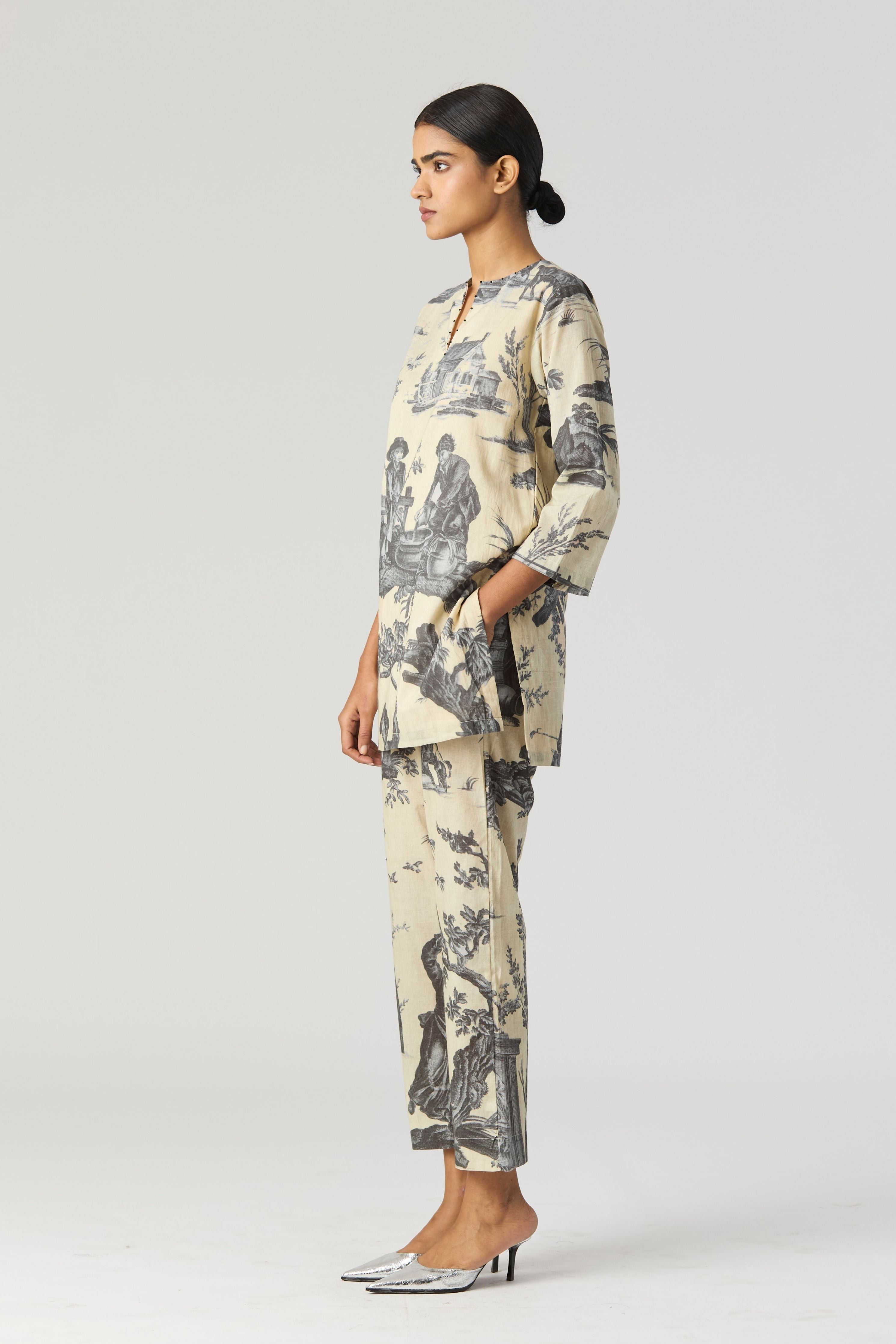 Festa Short Kurta Set
