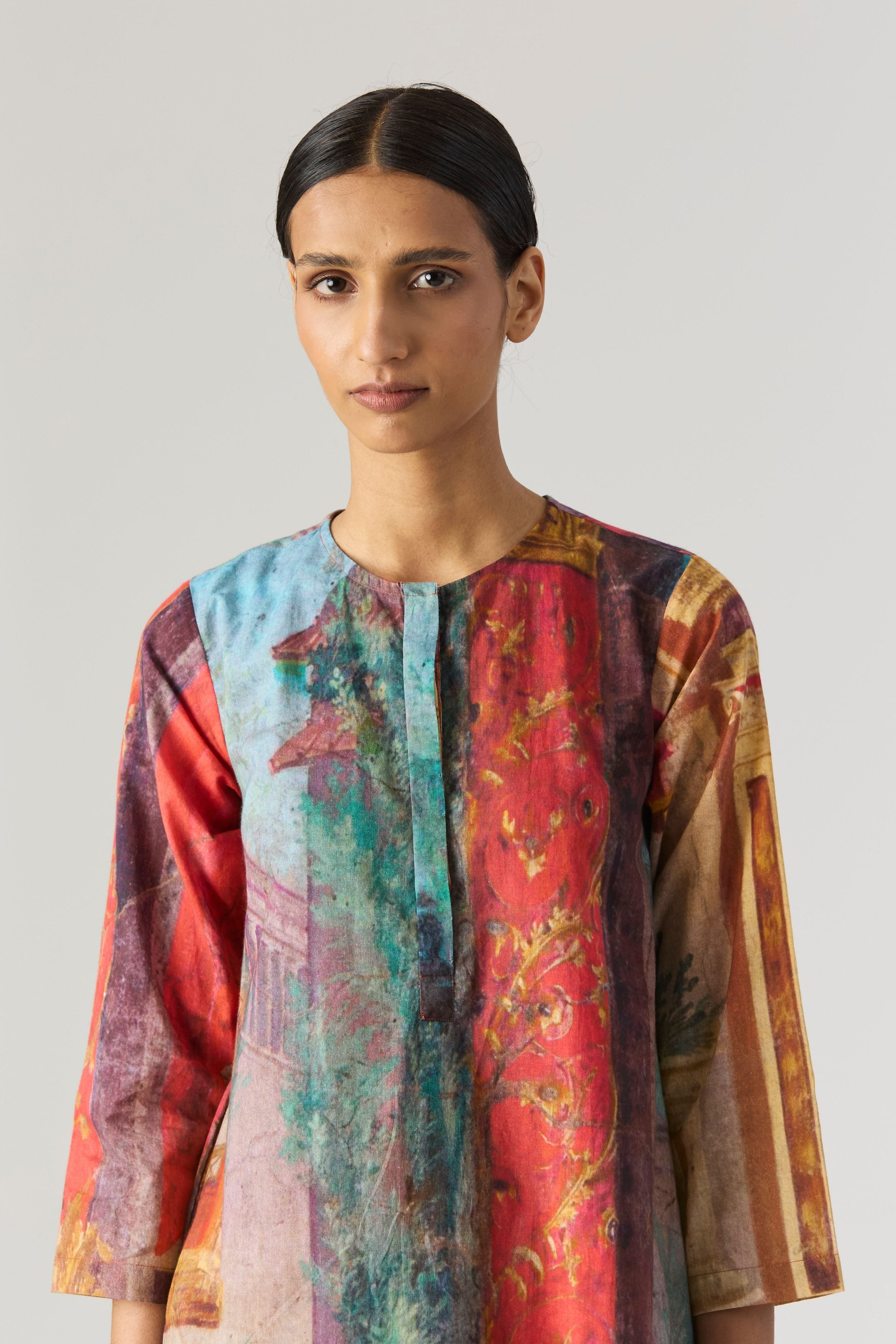 Villa Roma Short Kurta Set