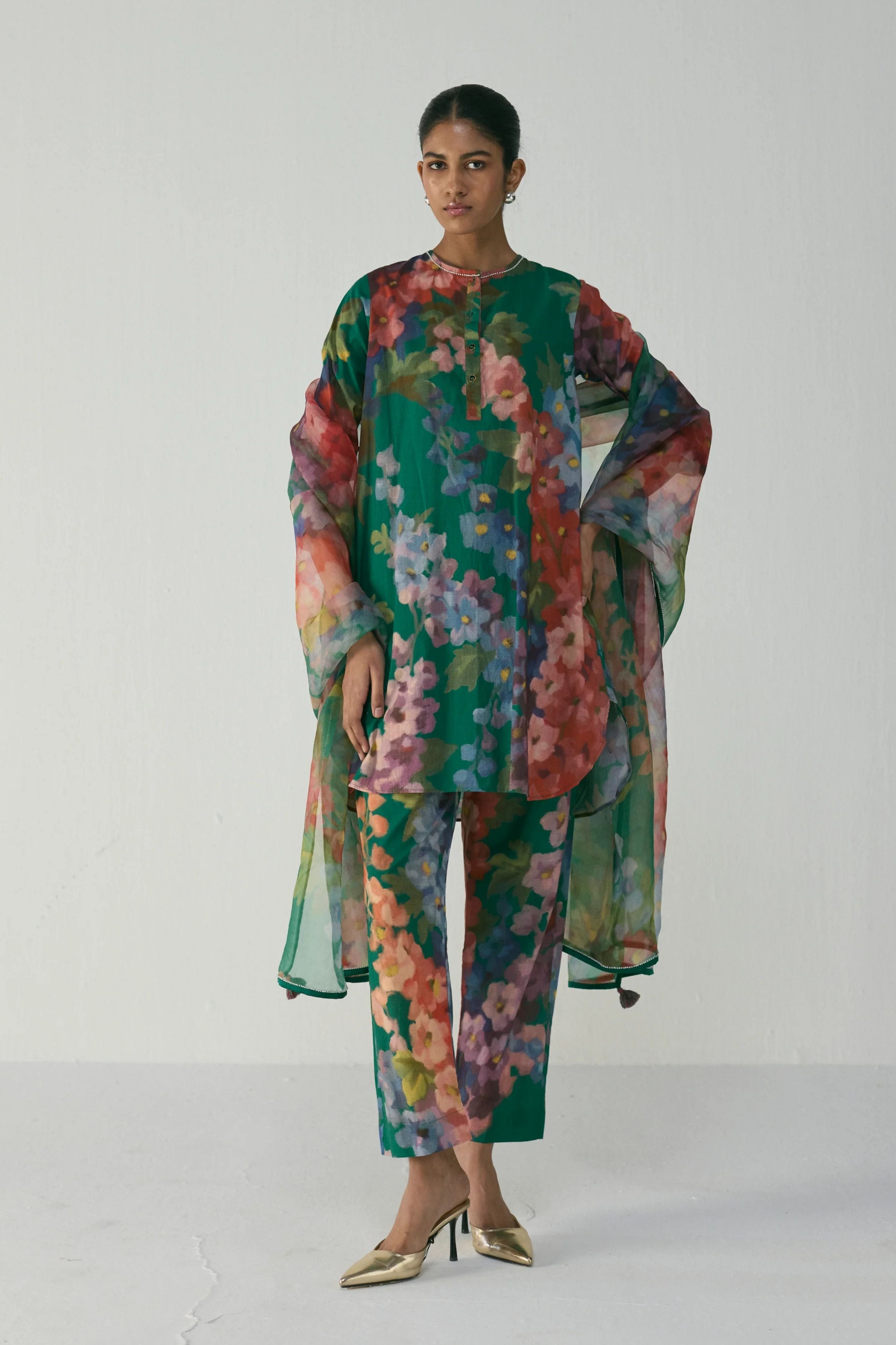 Thea Short Kurta Set