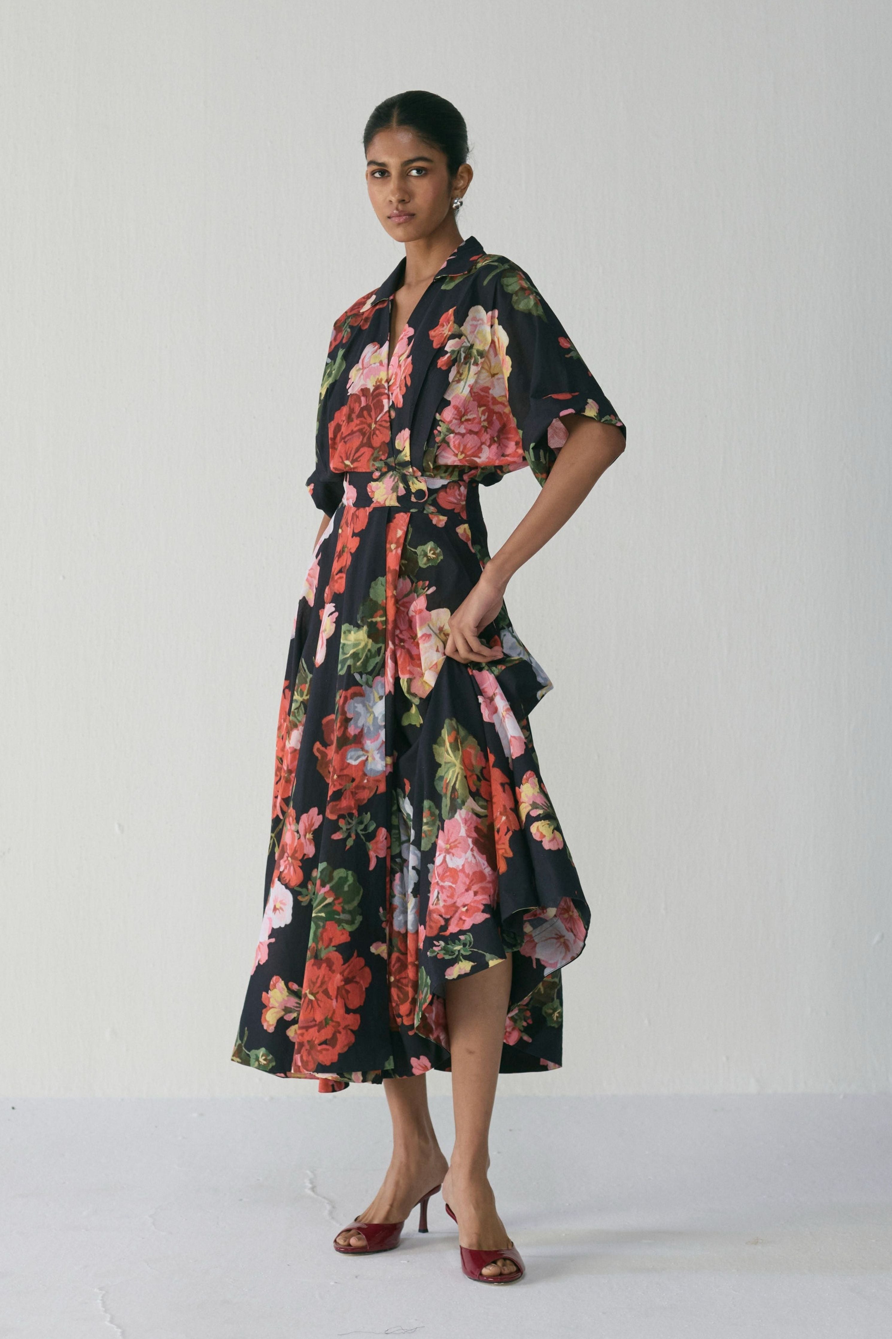 Bloody Marry Long Collar Dress