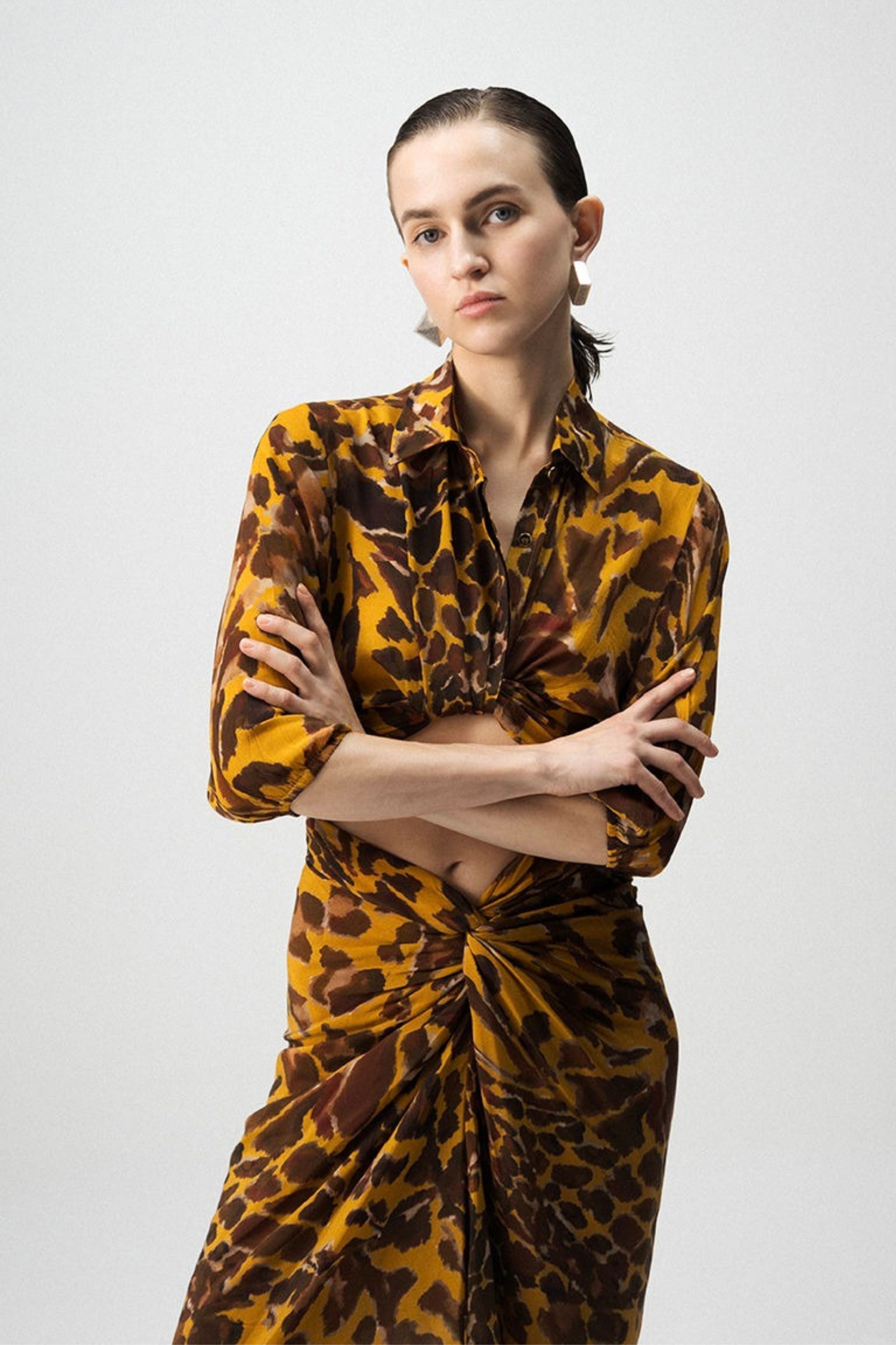 Chitara Tie Up Top And Knotted Skirt Set