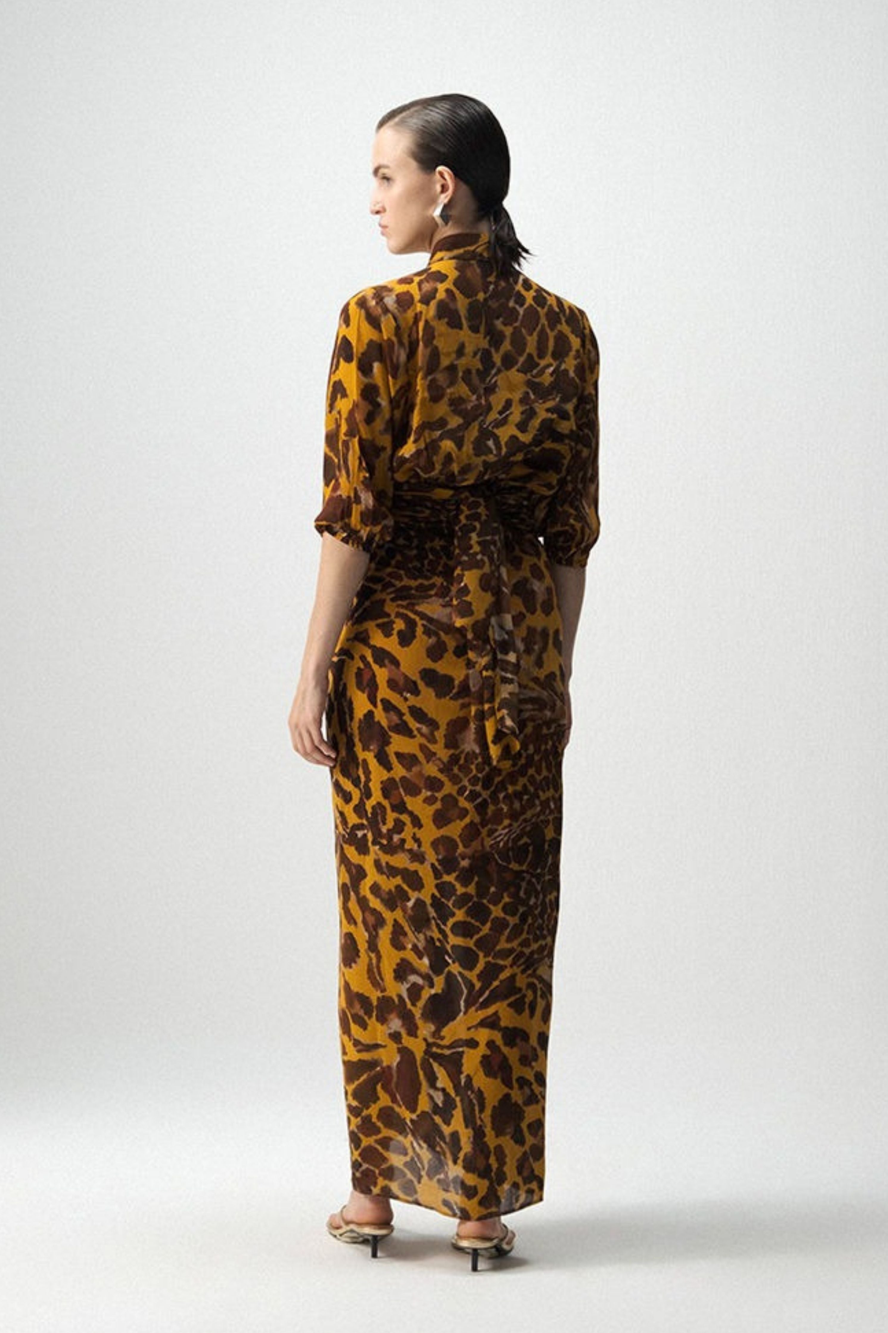 Chitara Tie Up Top And Knotted Skirt Set