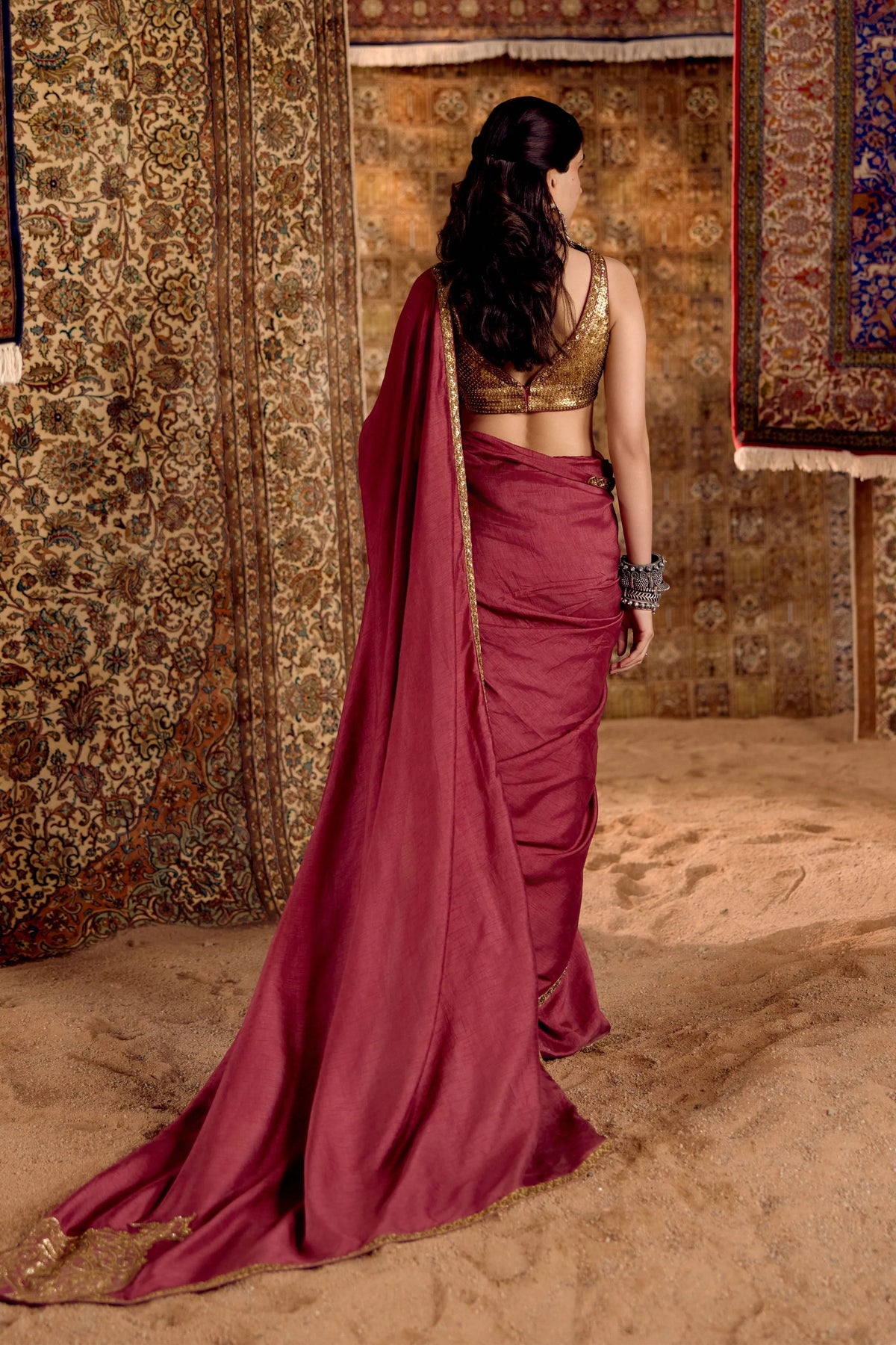 Anaarbuta Saree Set
