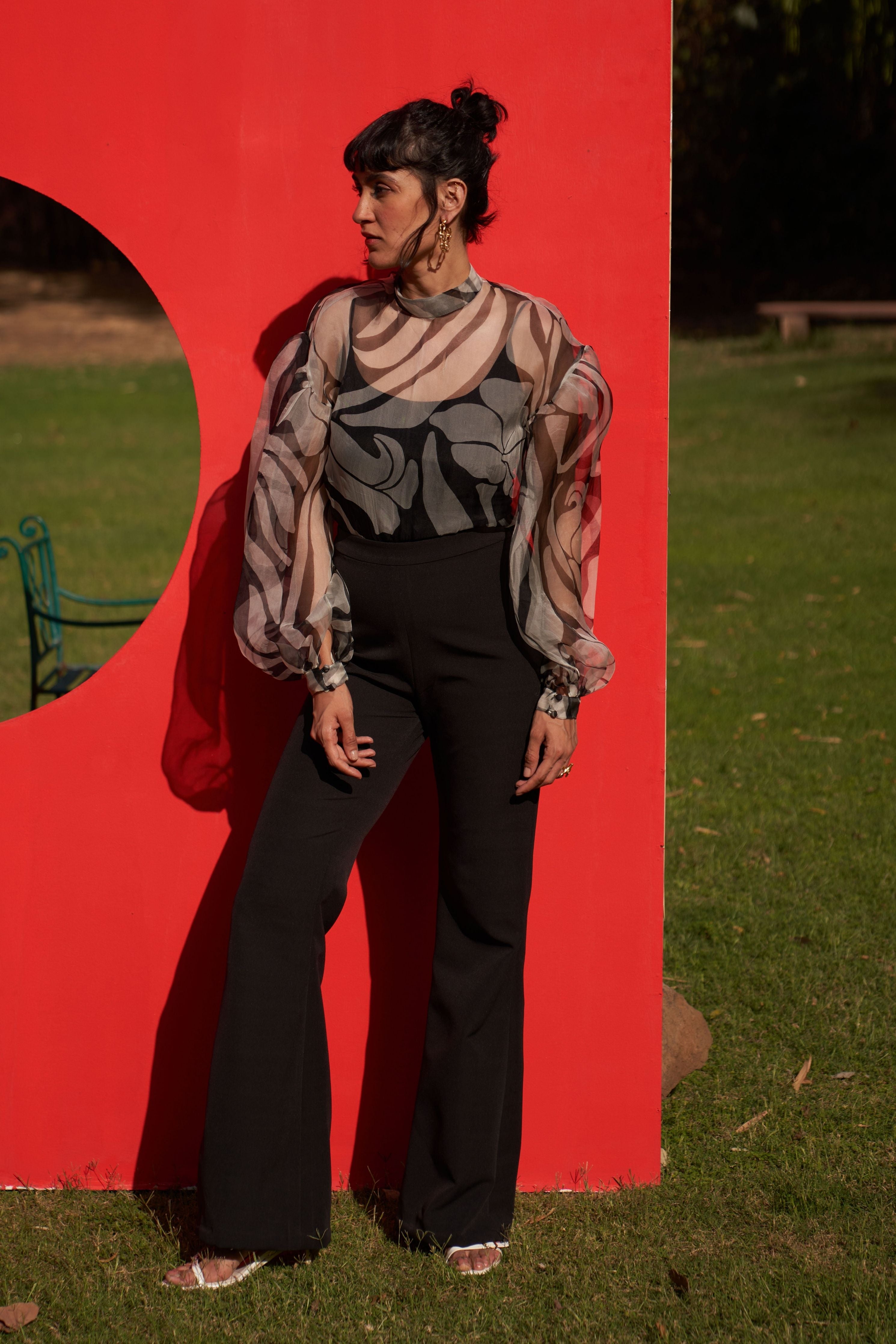 Back Banana Crepe Pant