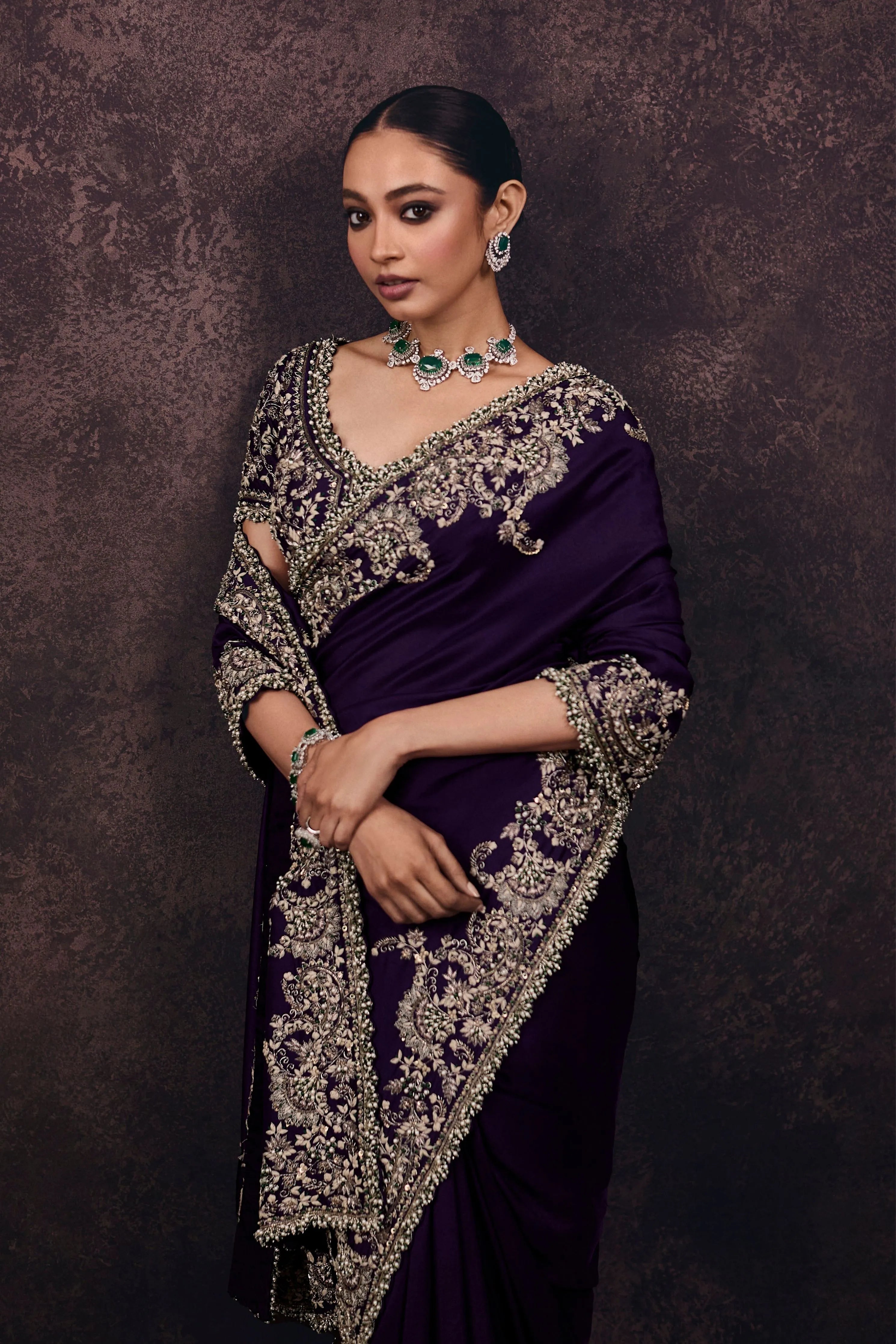 Am Moti Resham Saree Set
