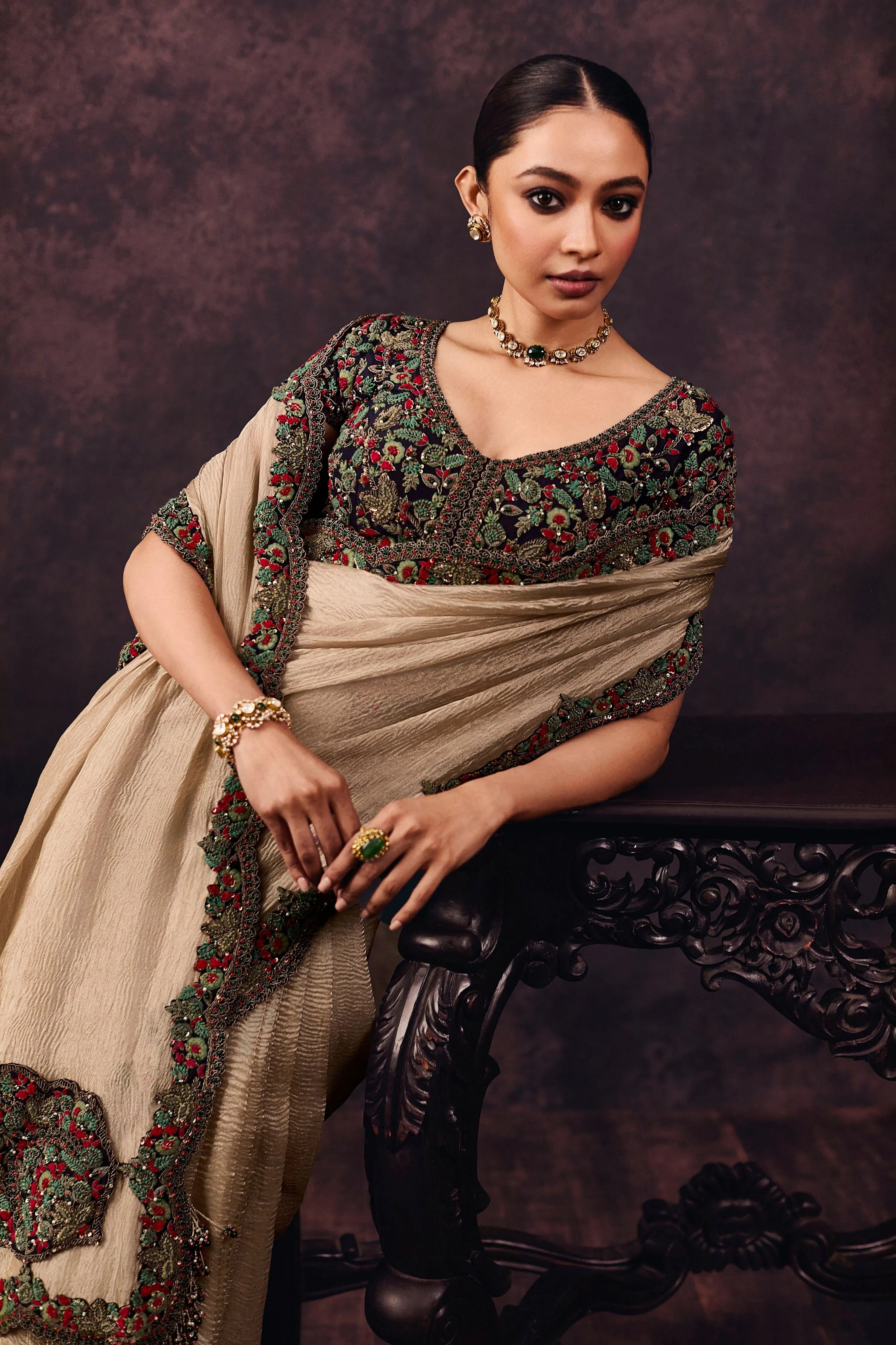 Up Dori Thread Crushed Tissue Saree Set
