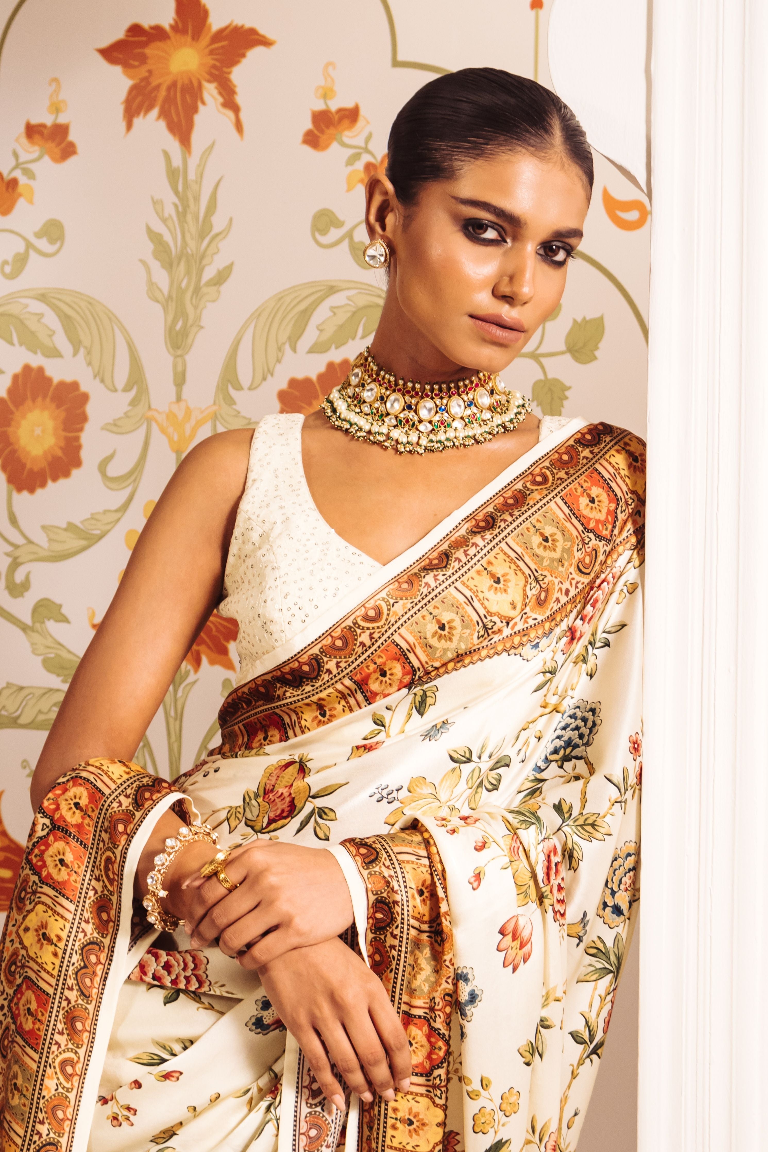 Zoya White Saree