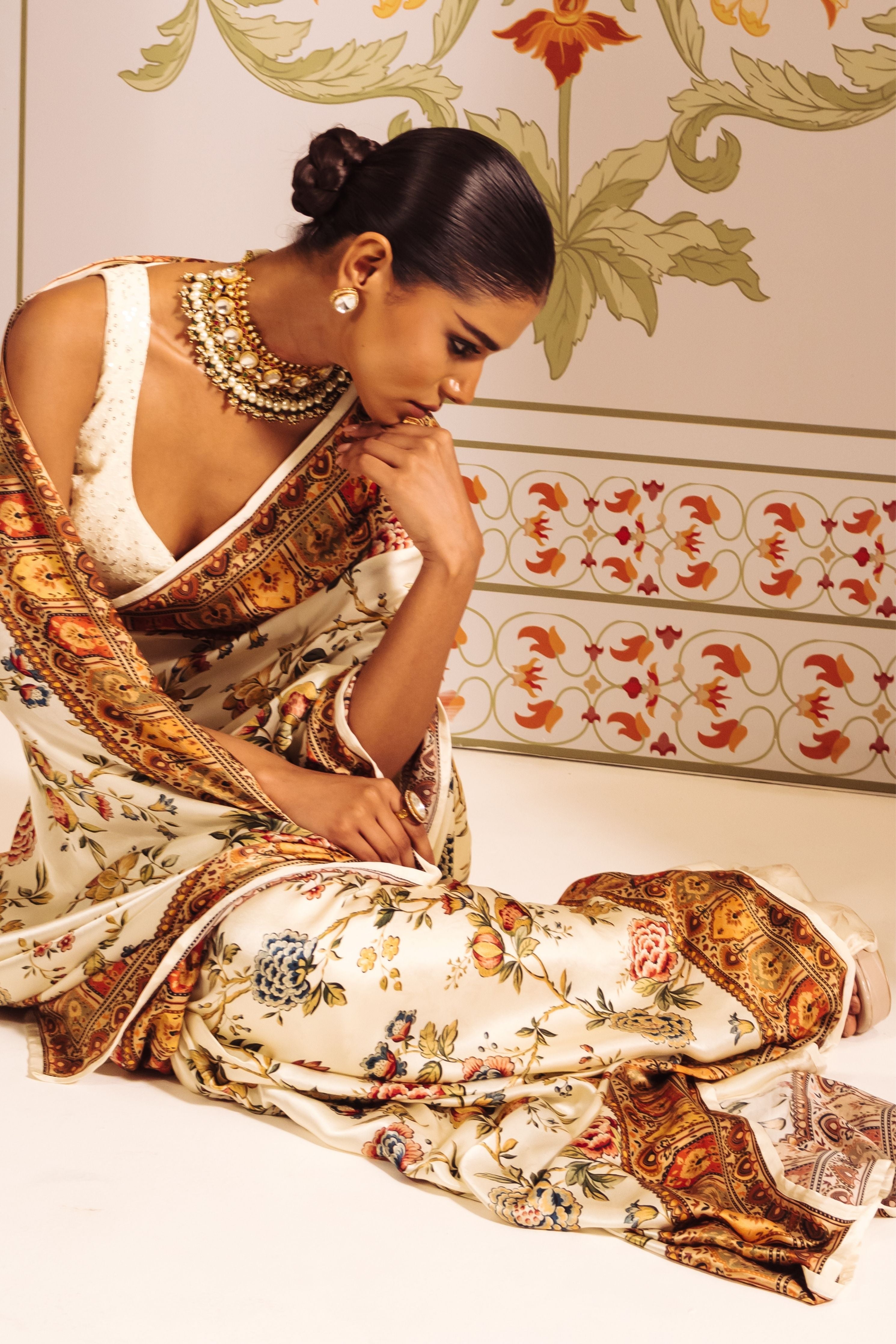 Zoya White Saree