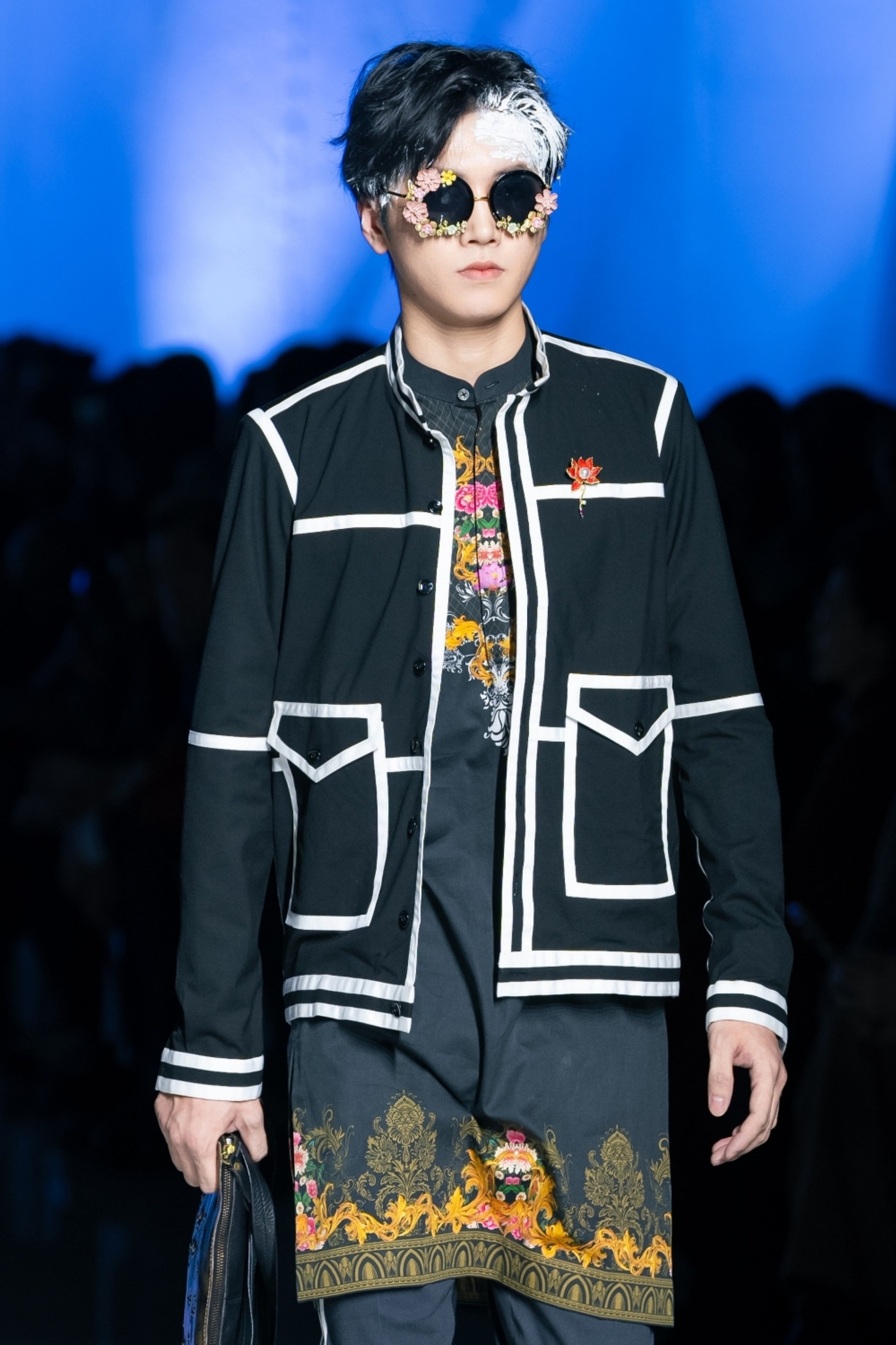 Monarch Black Engineered Printed Kurta