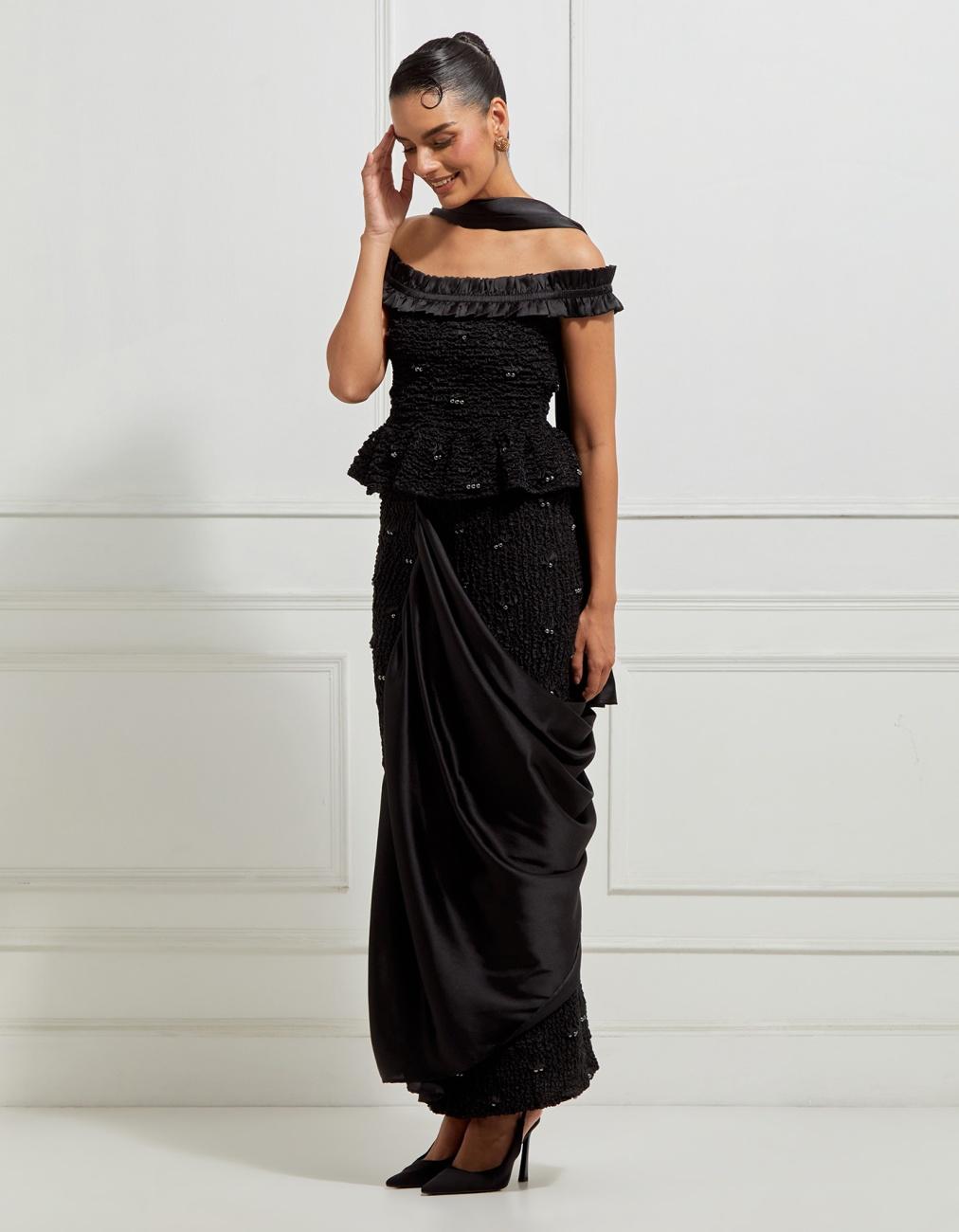 Smocked Skirt Concept Sari In Black
