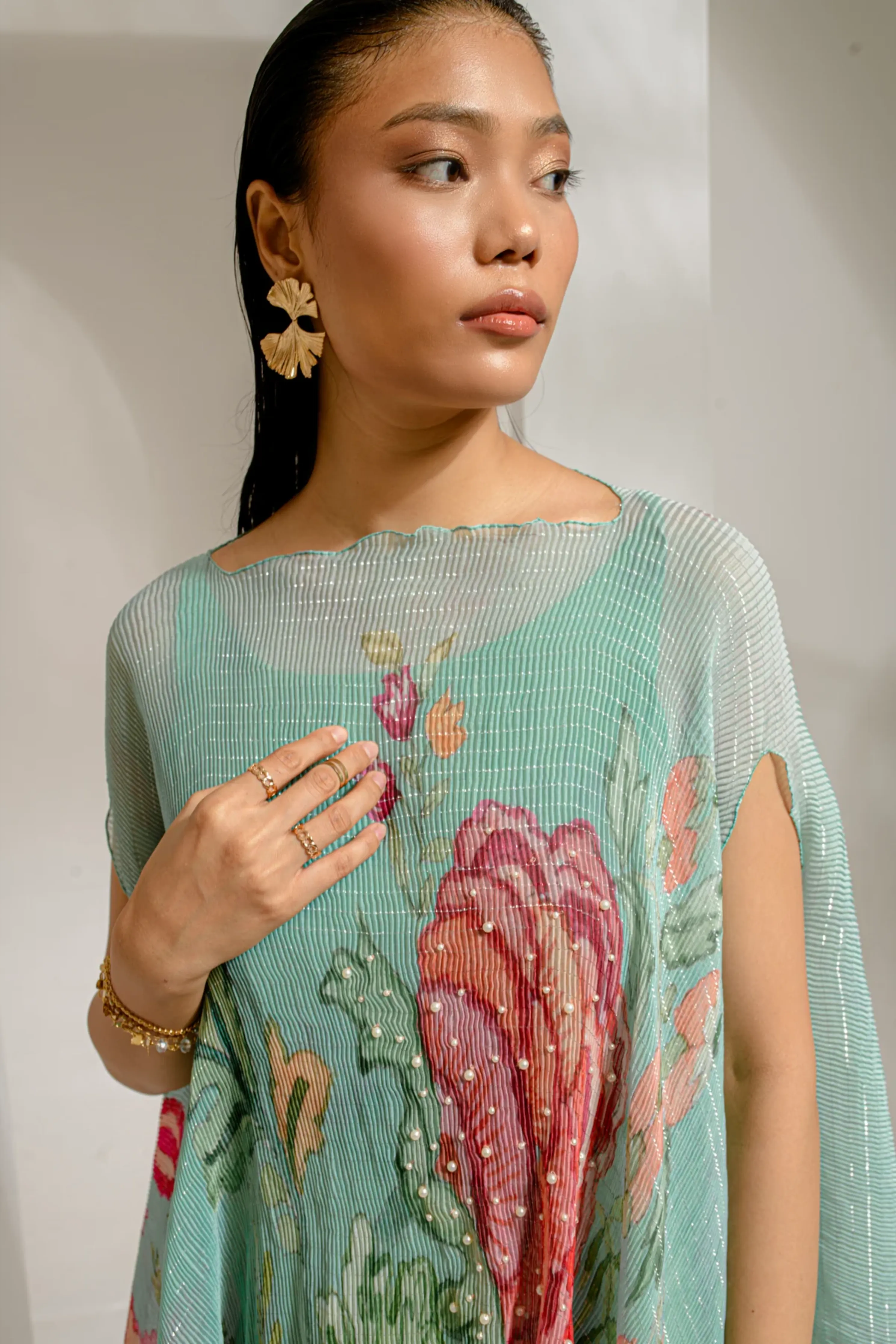 EMERALD GREEN KAFTAN PAIRED WITH DHOTI