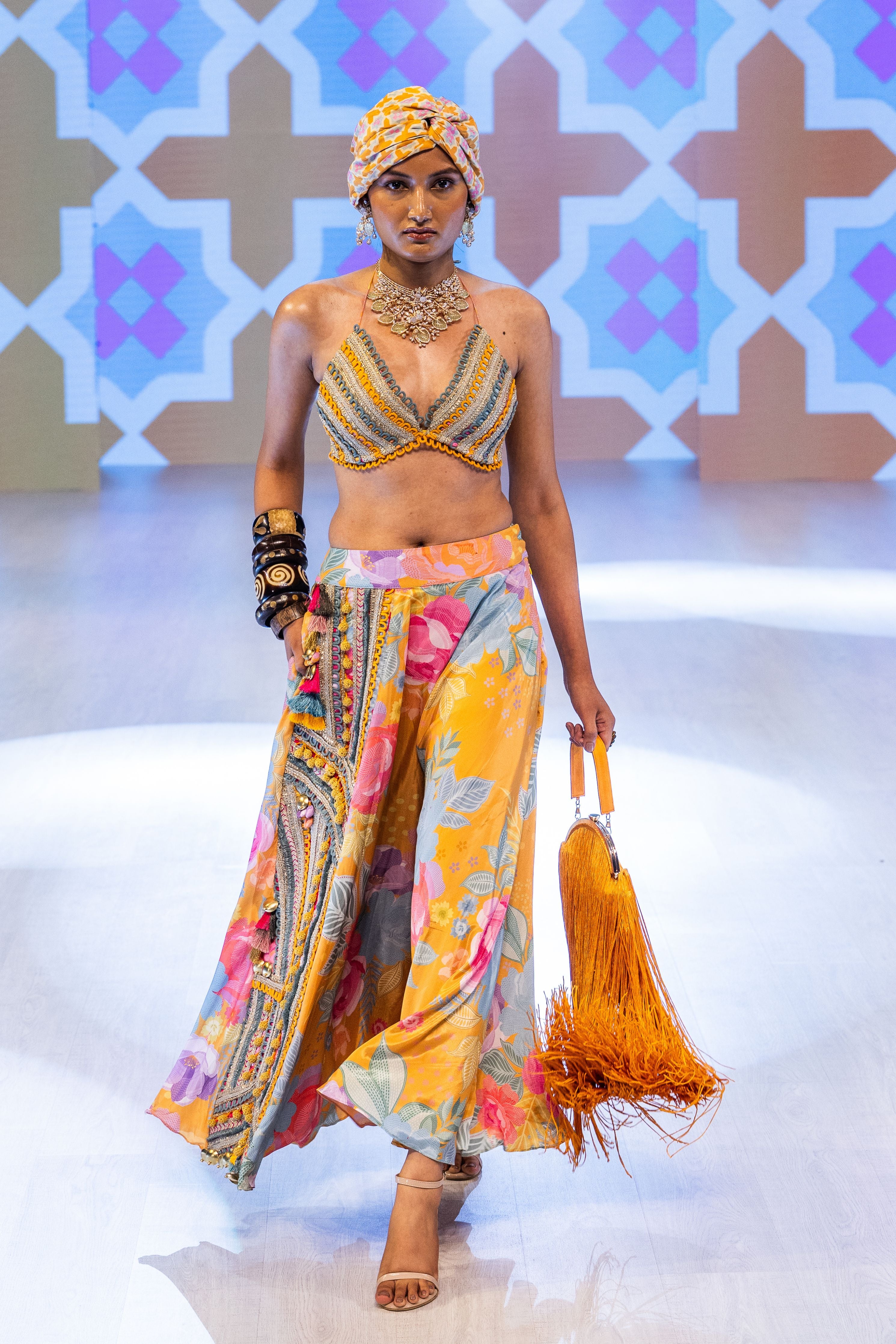 Marigold First Look Set
