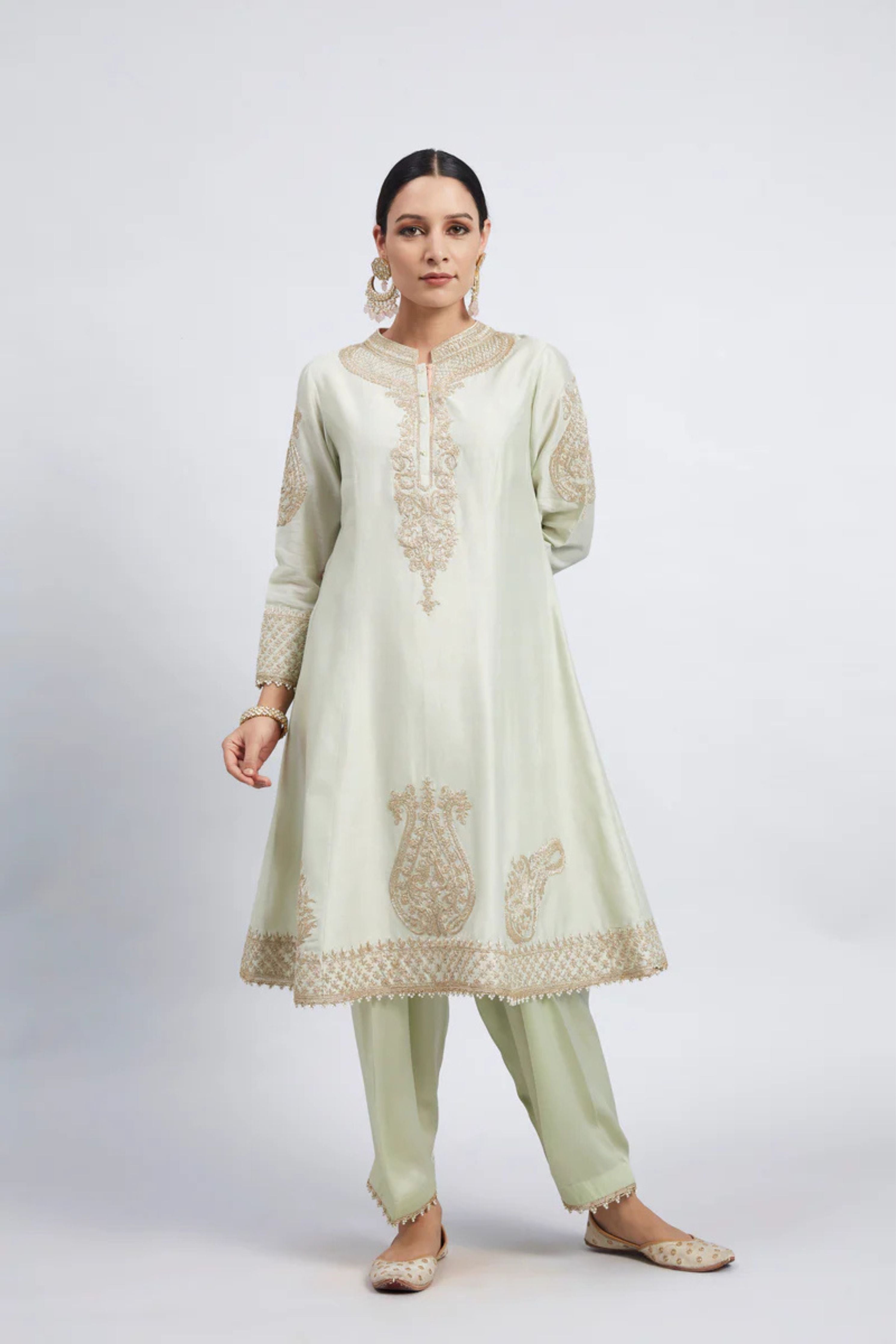 Rabhya Mint Green Tilla Embroidered Kurta Set