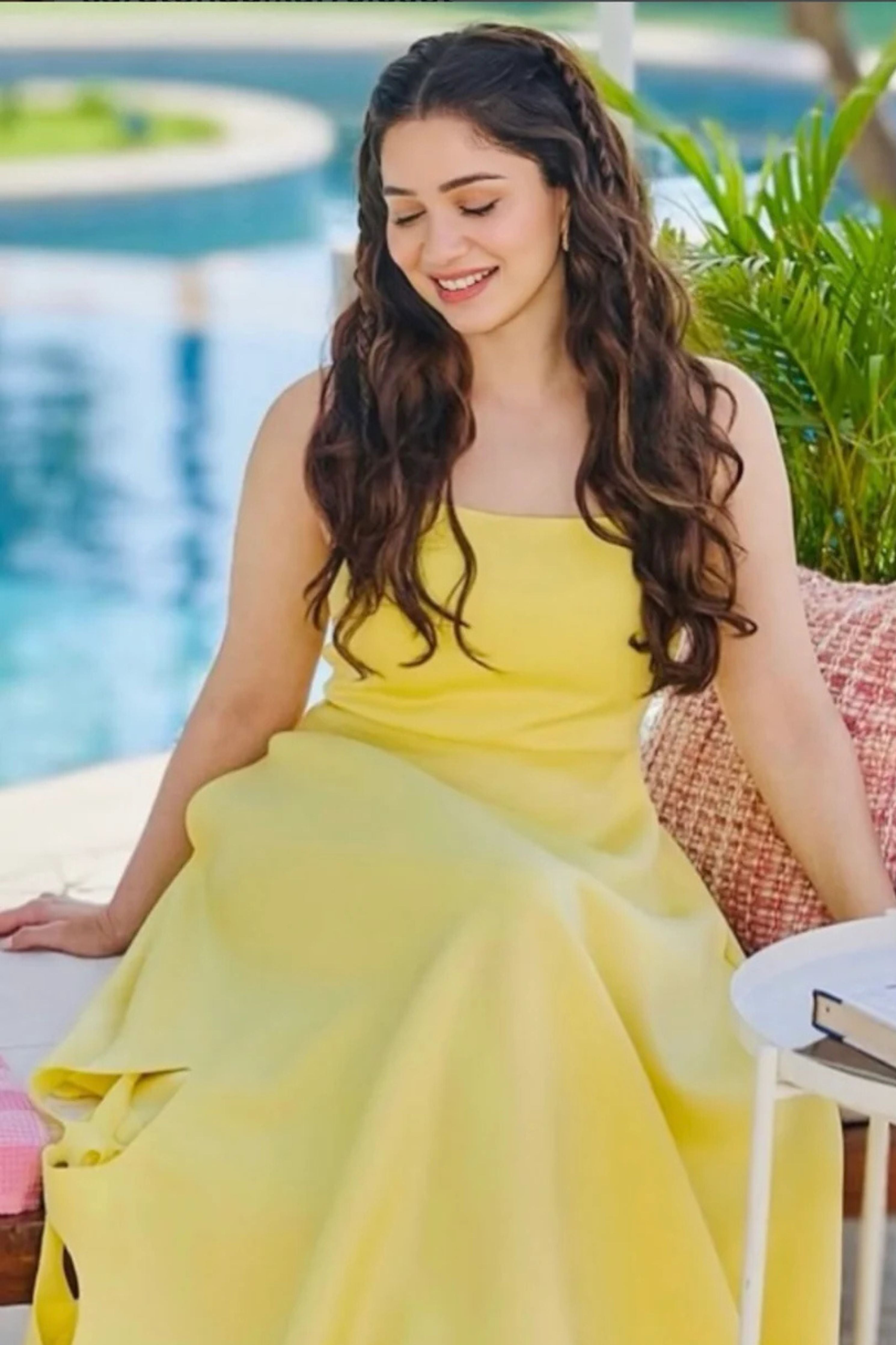 Sara Tendulkar in Daffodil