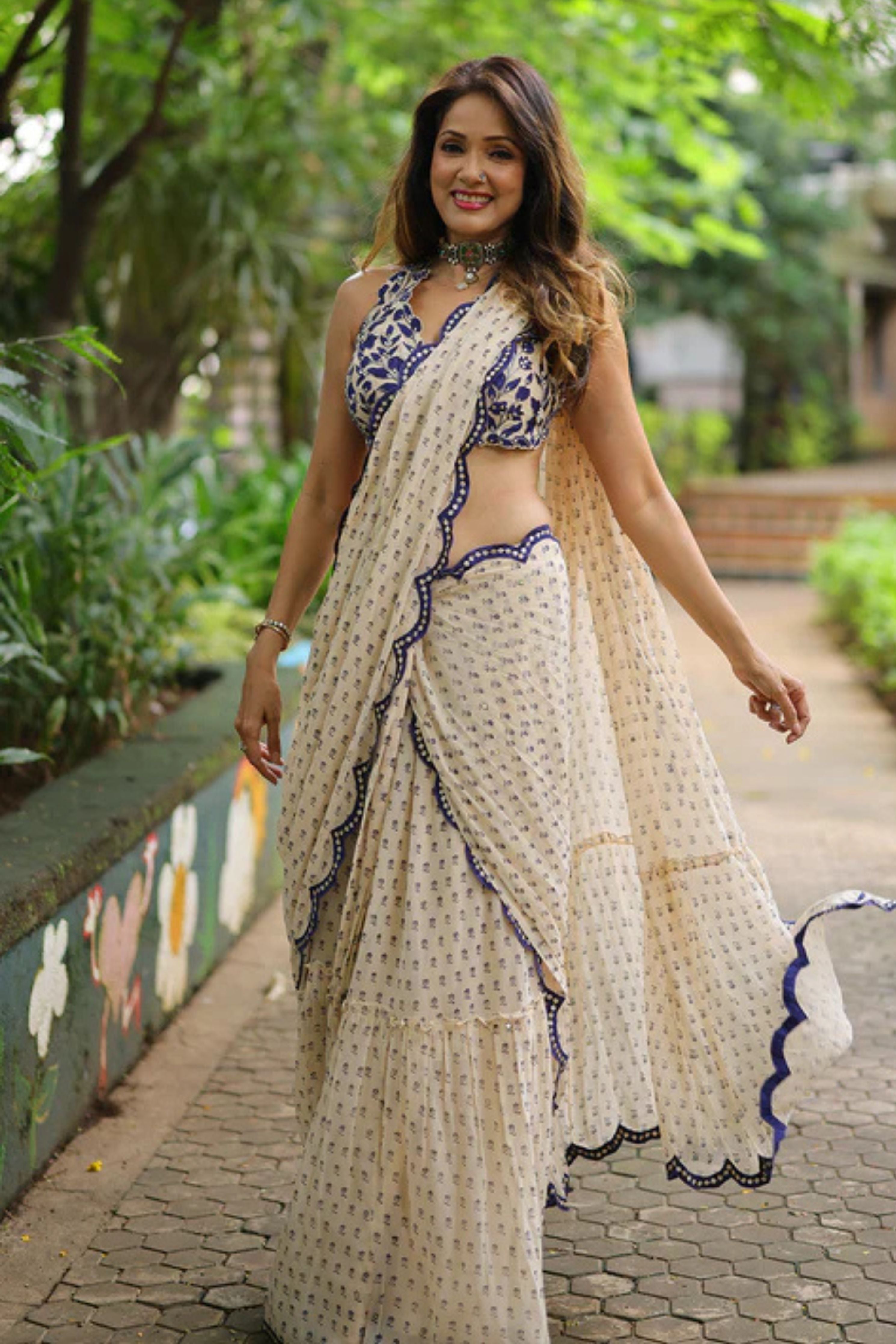 Vidya Malavde In Ecru Georgette Draped Saree Set