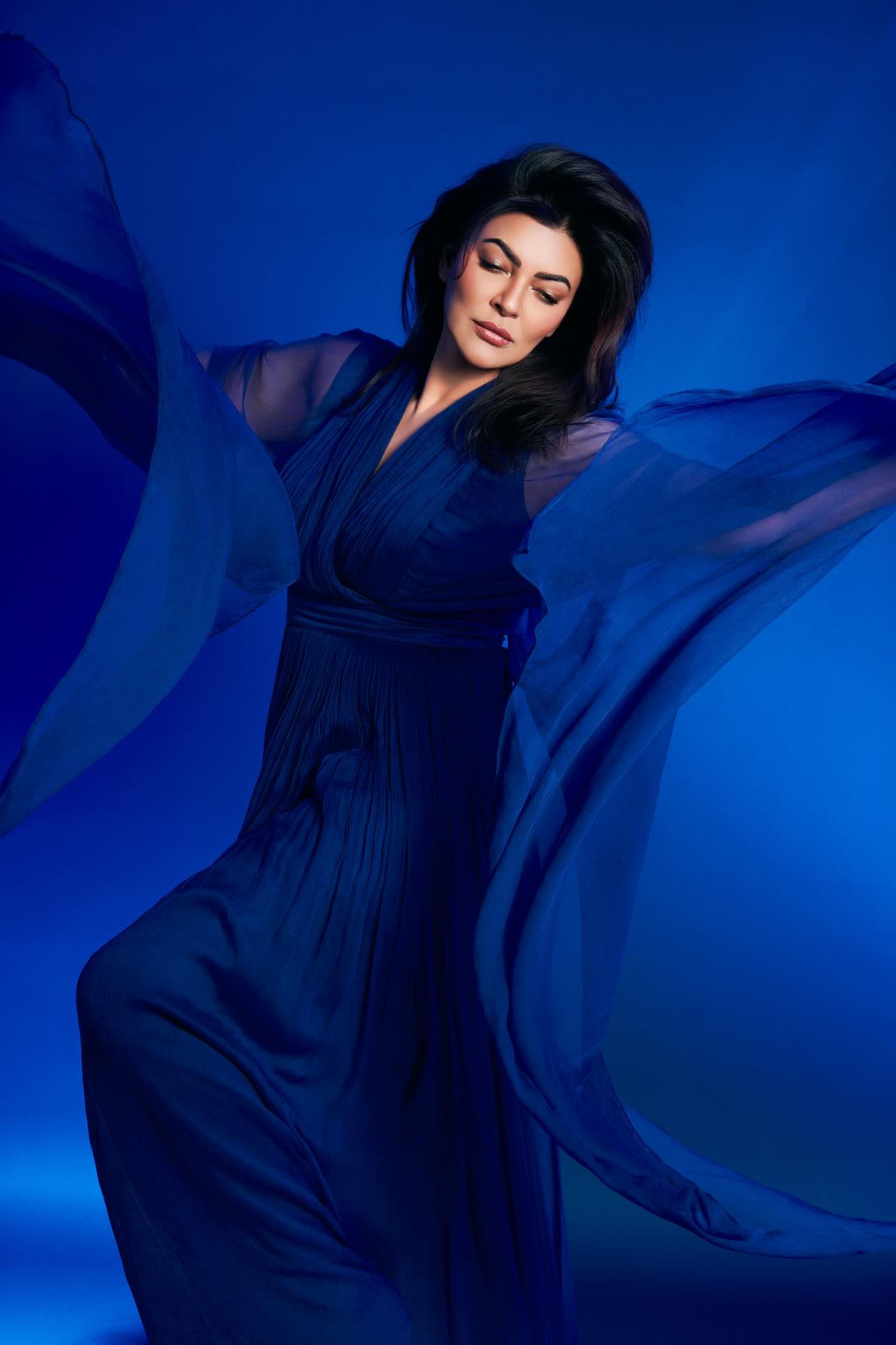 Sushmita Sen In Maya Dress