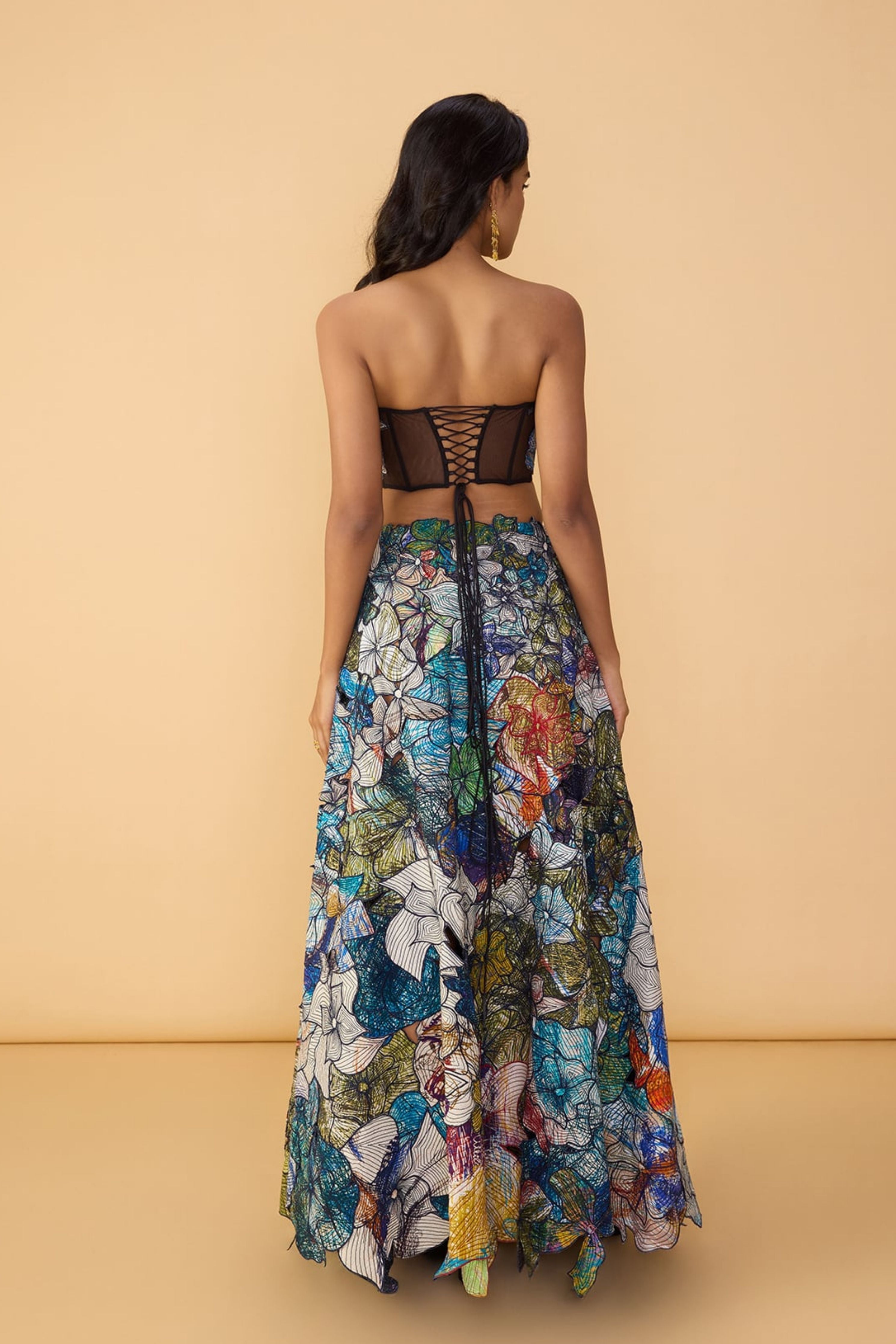 Larissa Corset Blouse With Zoya Lehenga Skirt & Scallop Dupatta