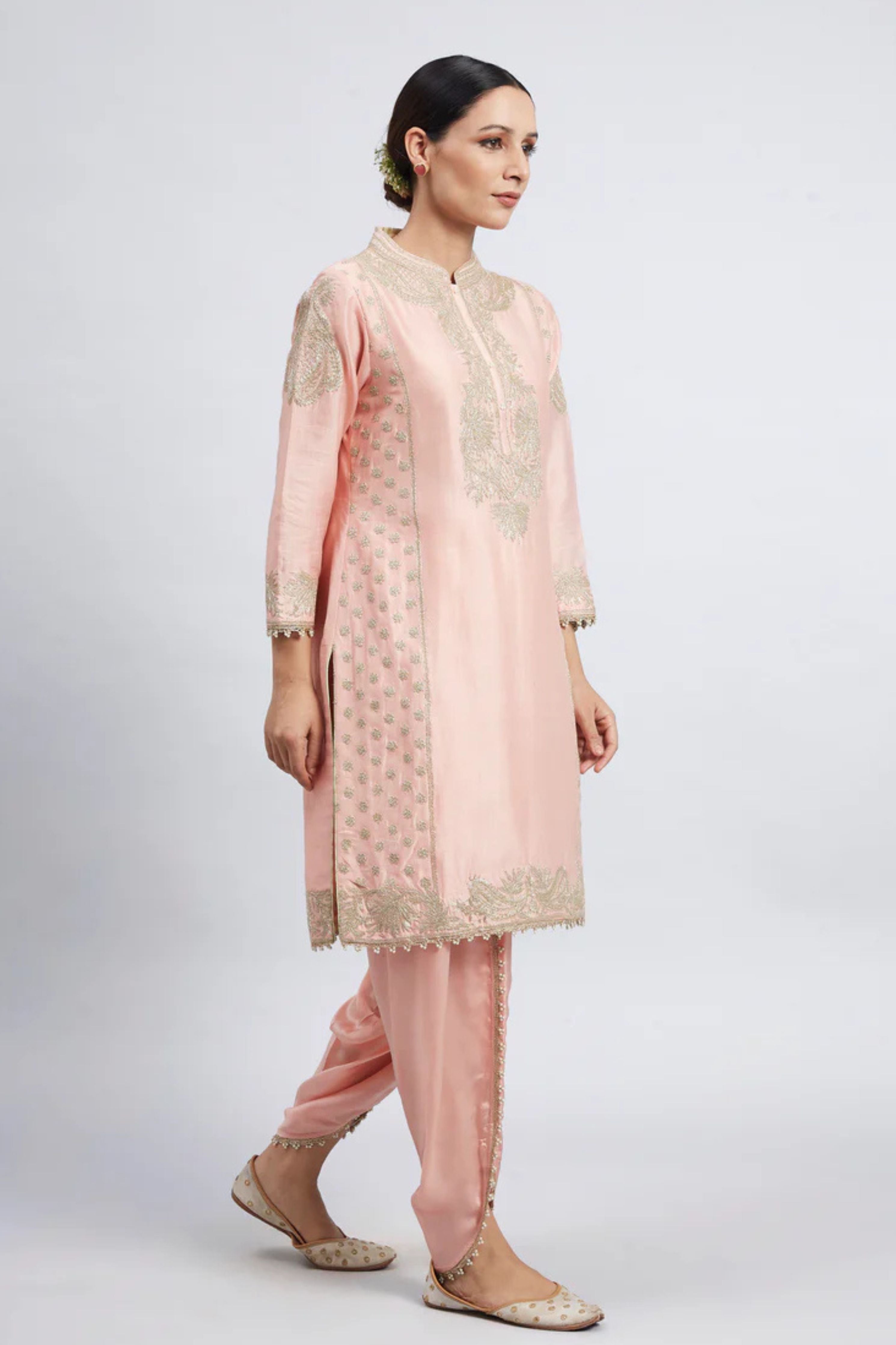 Aabish Carnation Pink Embroidered Kurta Set