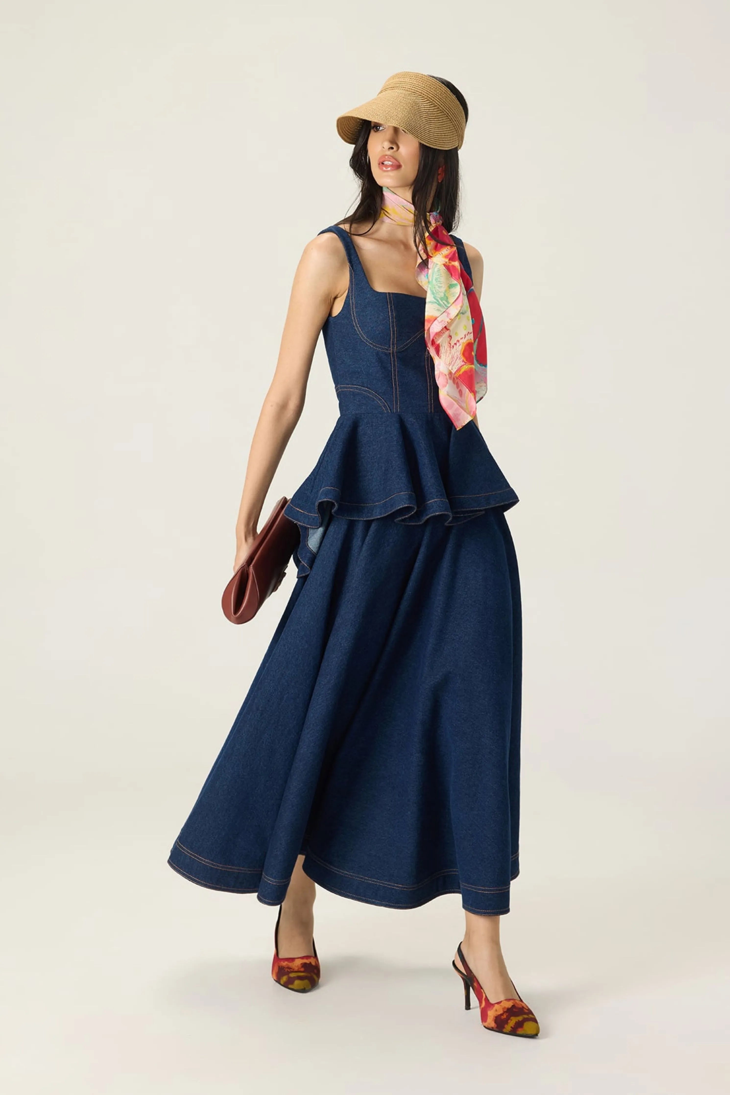 Peni Blouse With Lyro Skirt