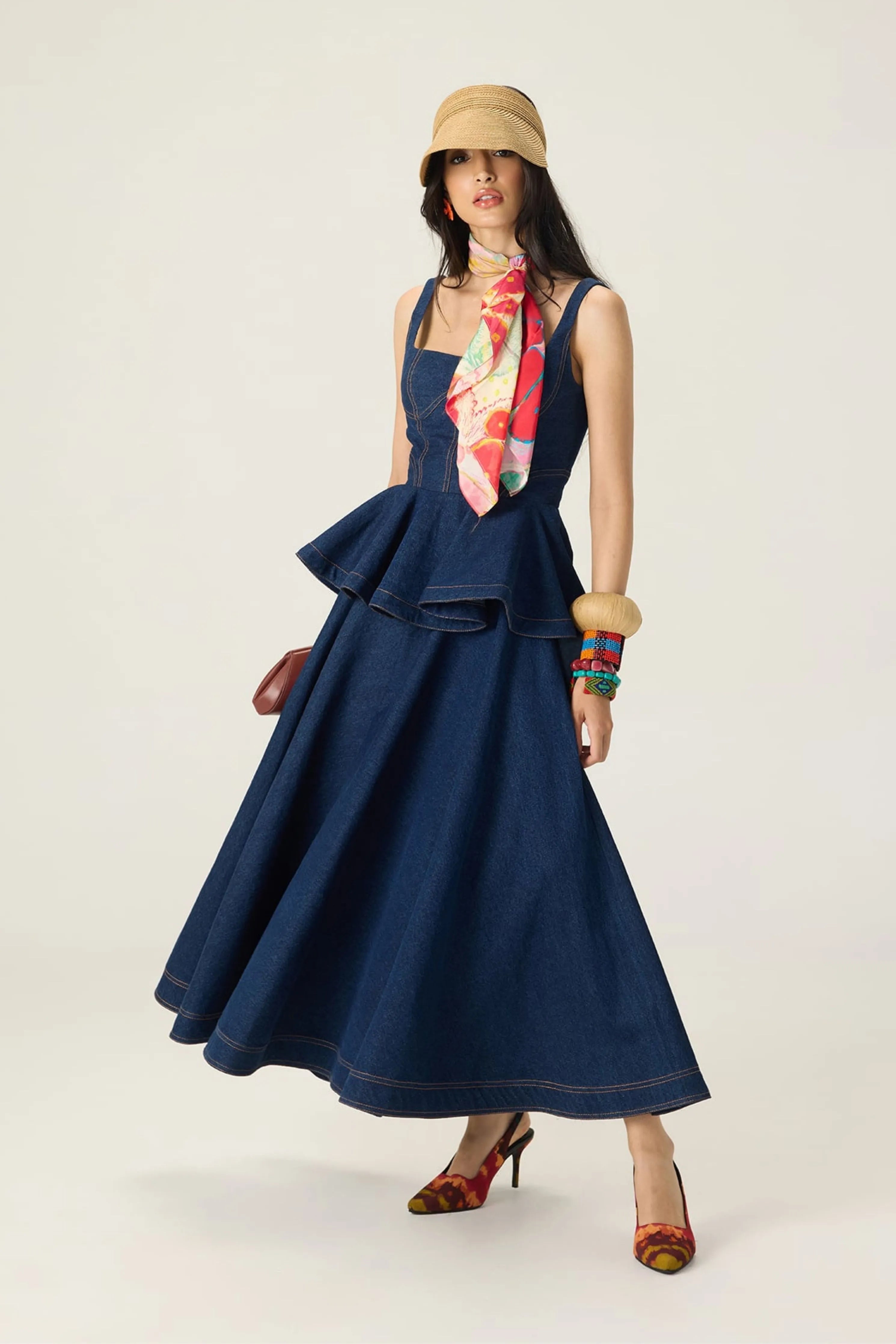 Peni Blouse With Lyro Skirt