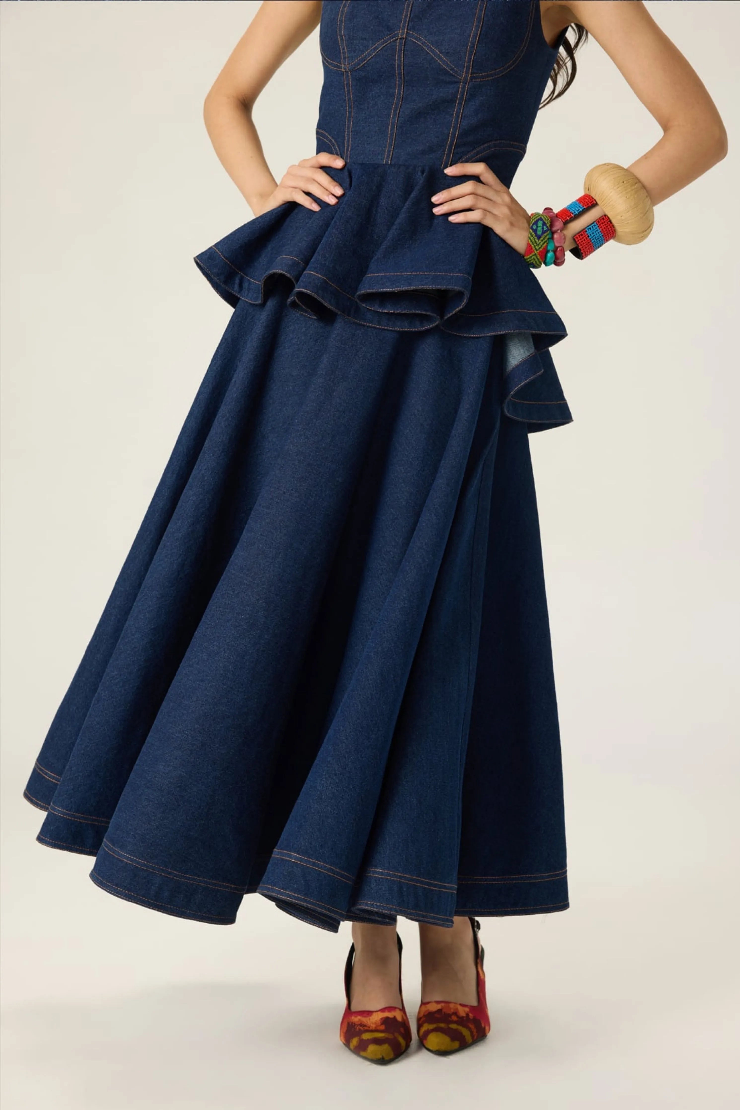 Peni Blouse With Lyro Skirt