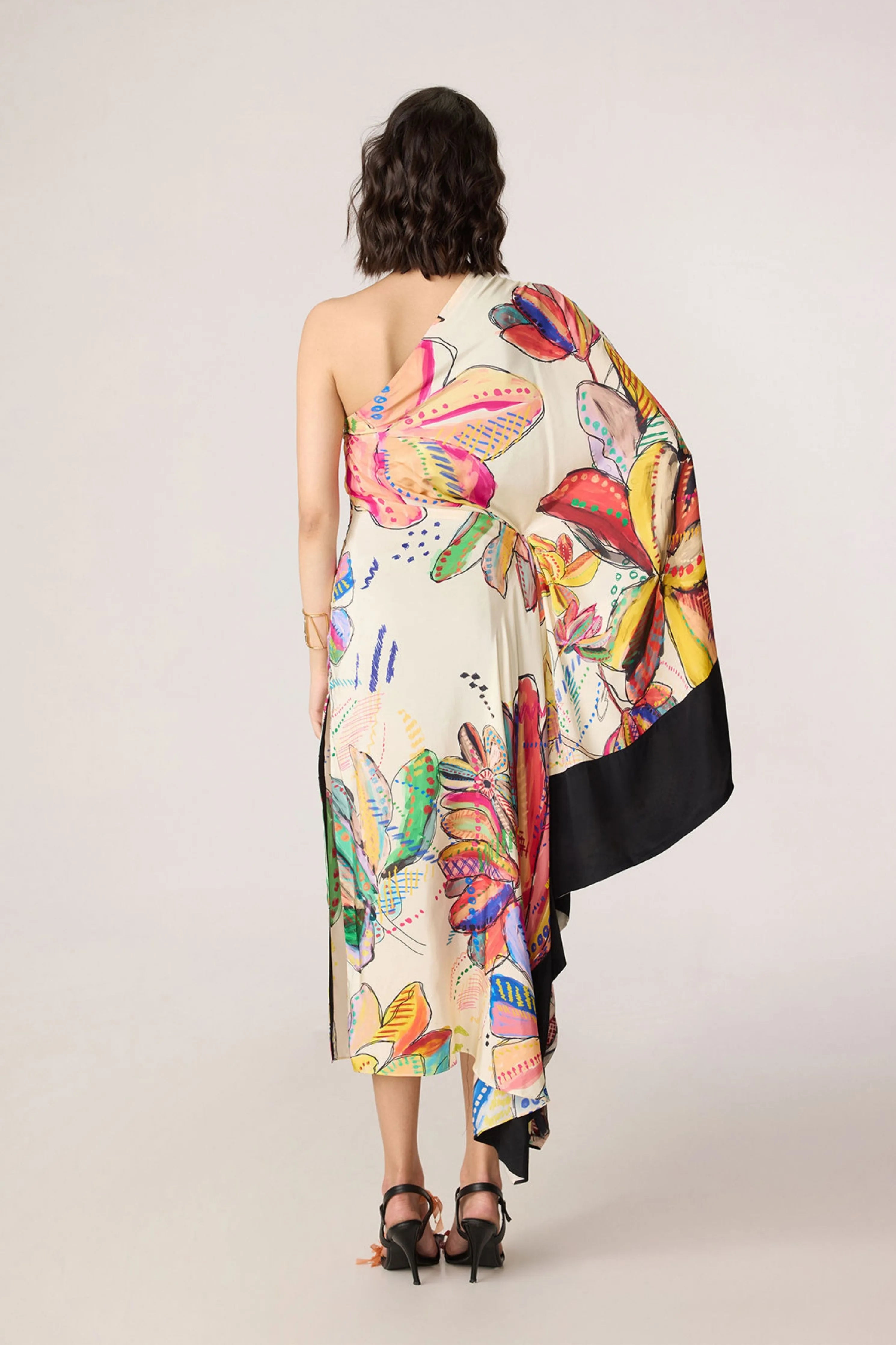 Tira Kaftan