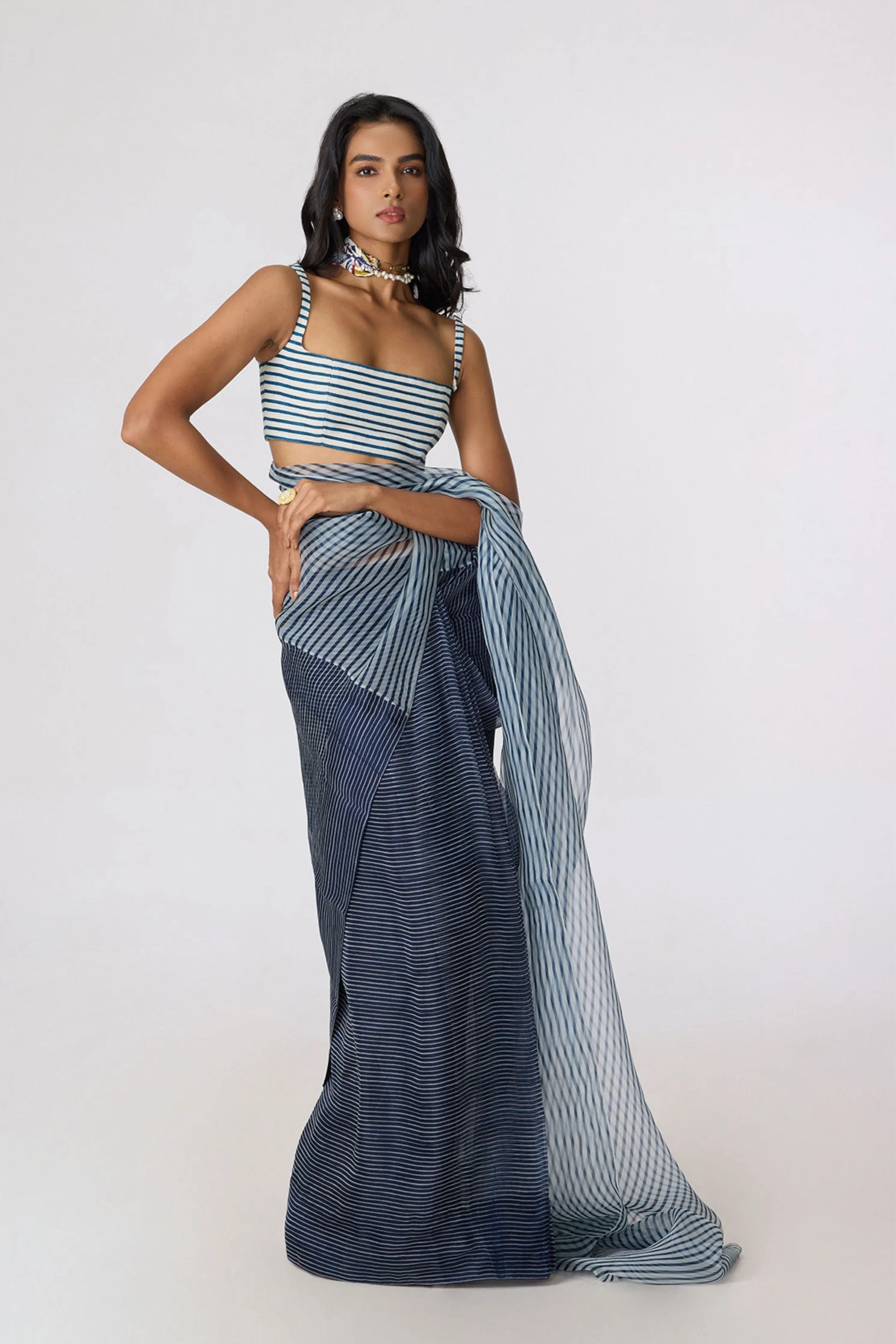 Joyce Bustier With Agatha Sari