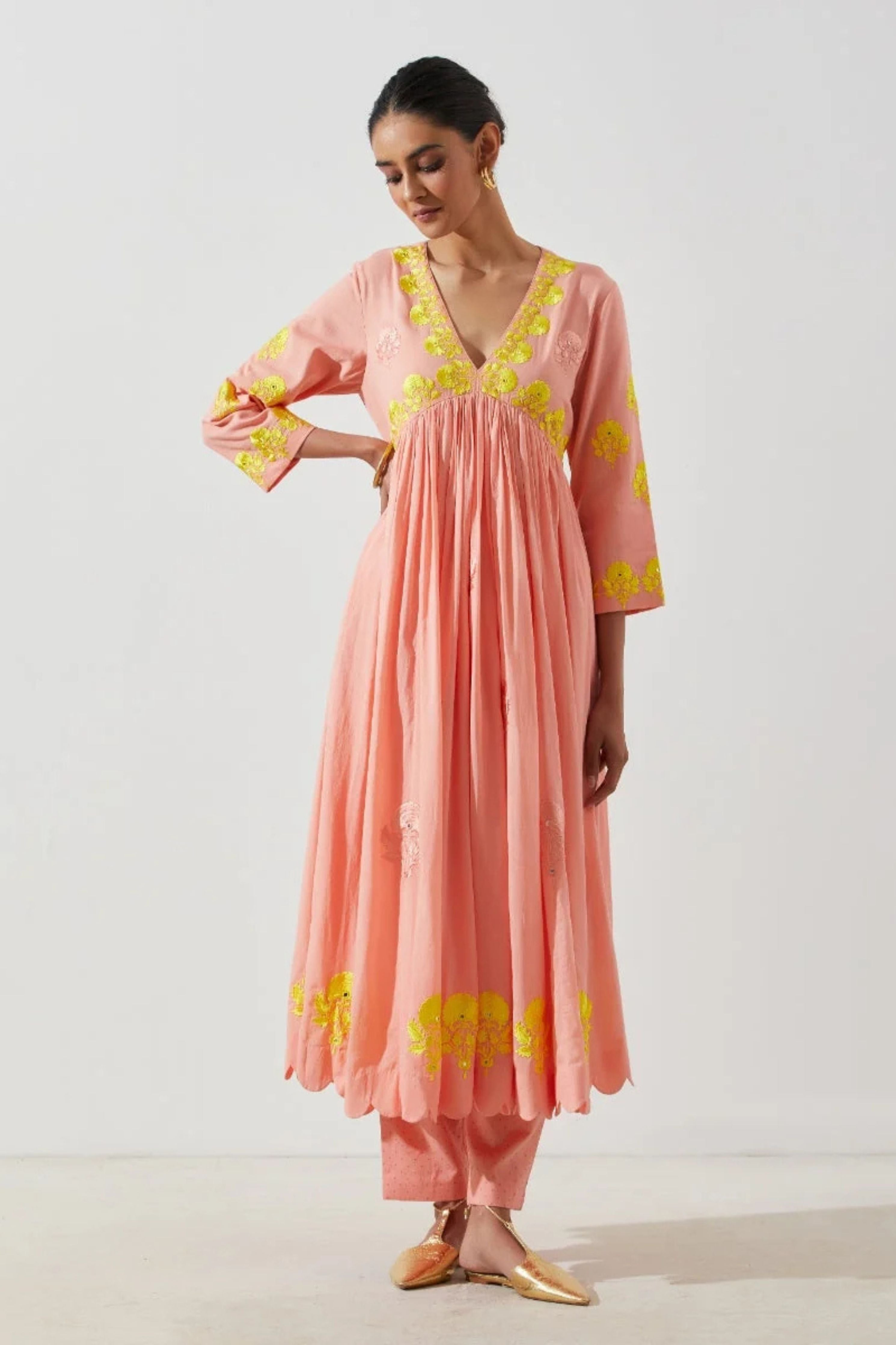 Alia Bhatt In MADHU MALTI KURTA SET