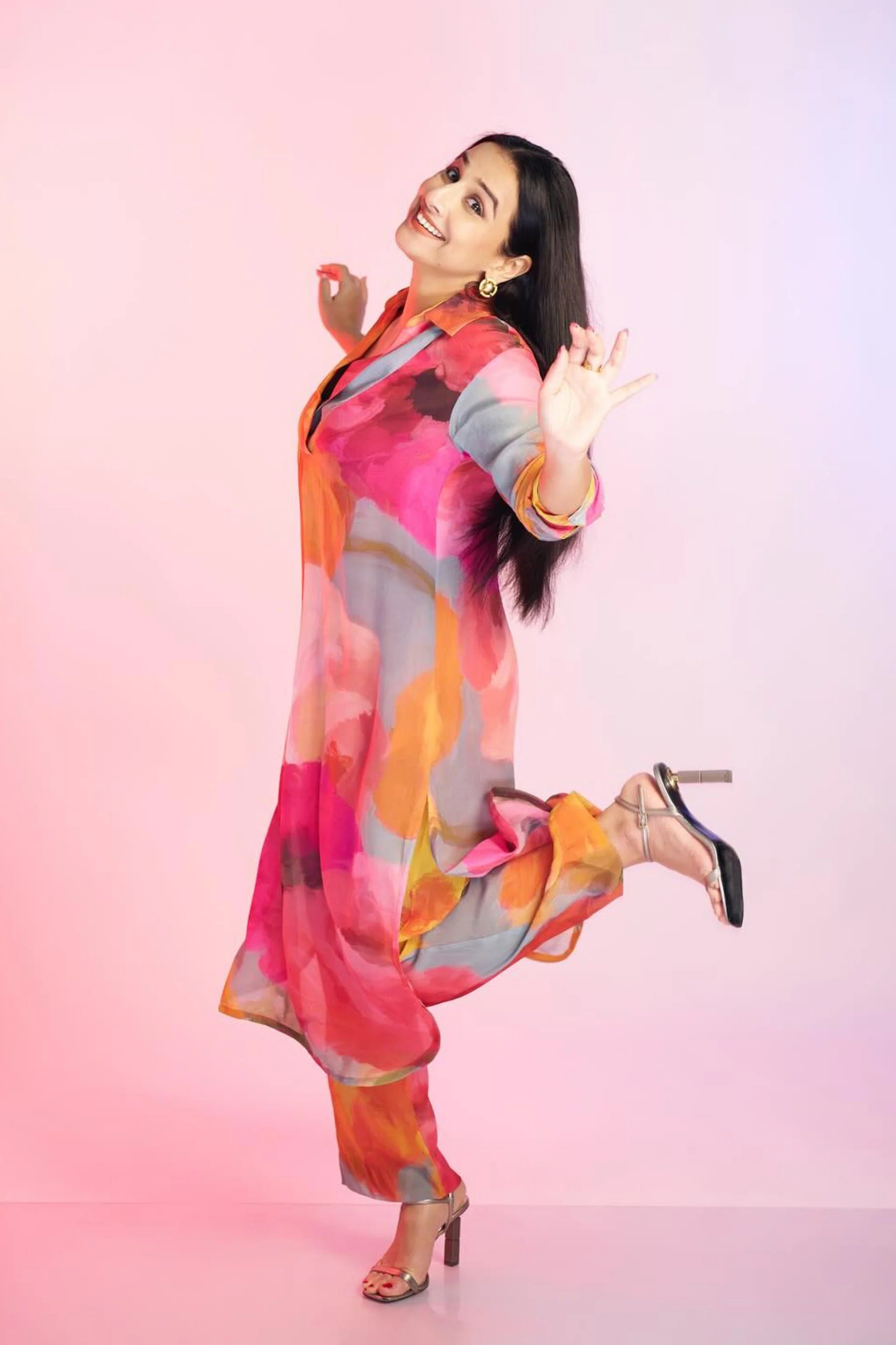 Vidya Balan in Veronica Long Kurta Set