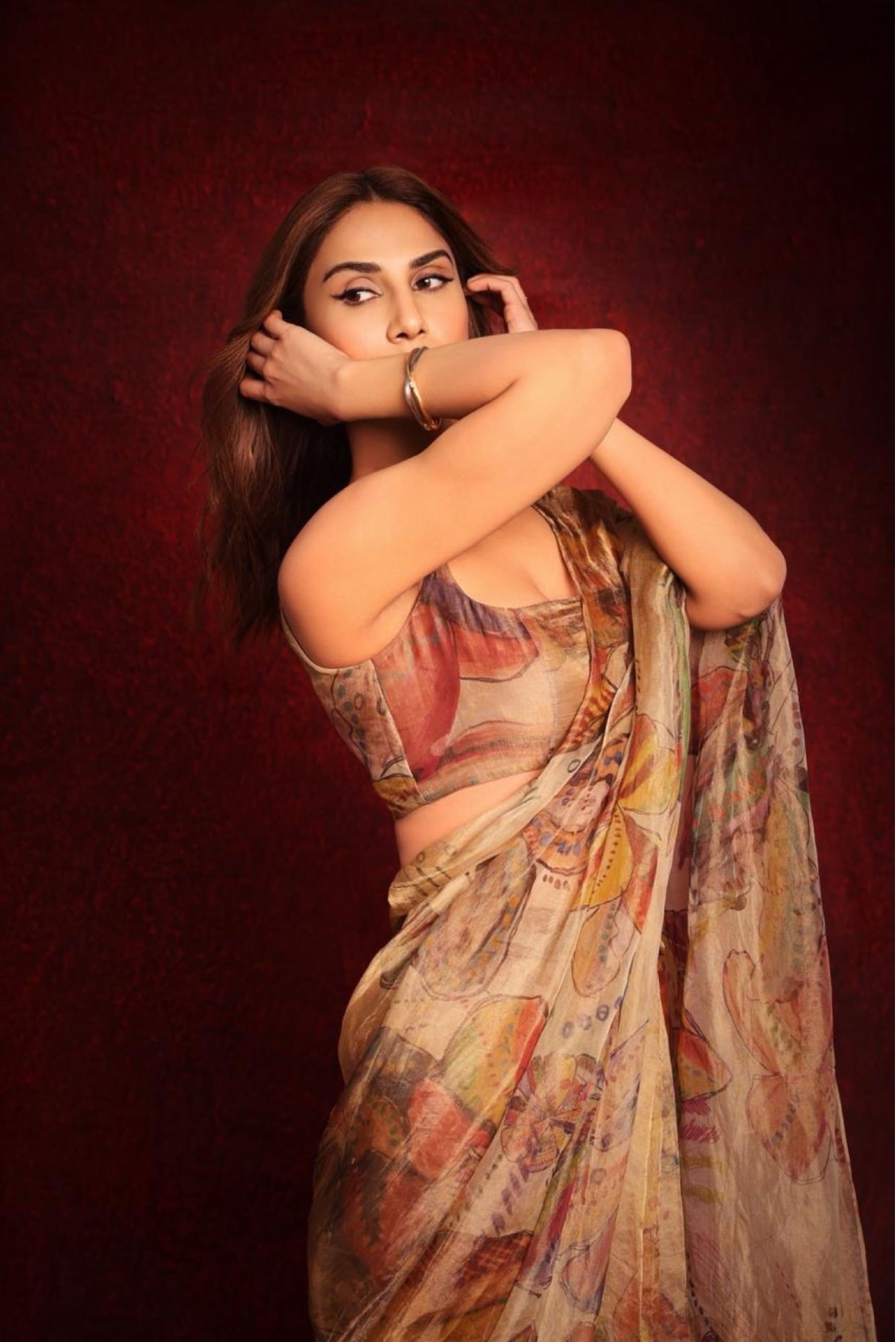 Vaani kapoor In Agatha Sari With Malaika Blouse (Copy