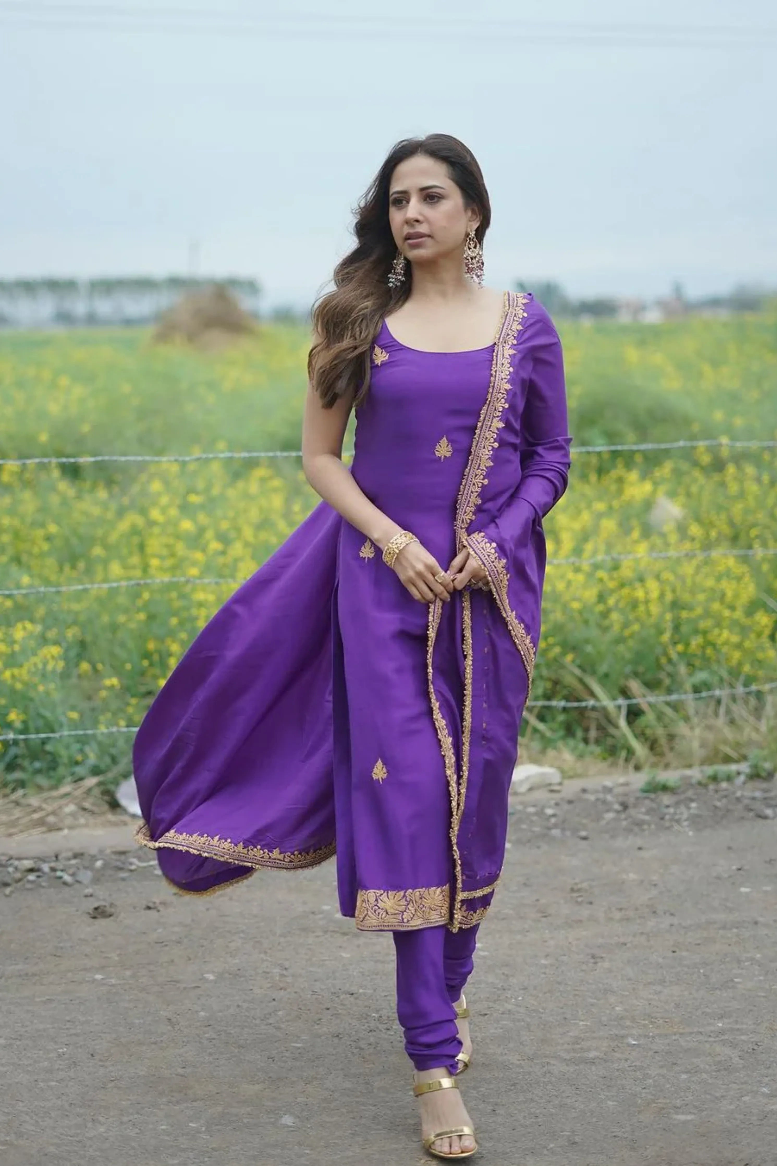 SARGUN MEHTA IN HEER JAMANI KURTA SET WITH DUPATTA