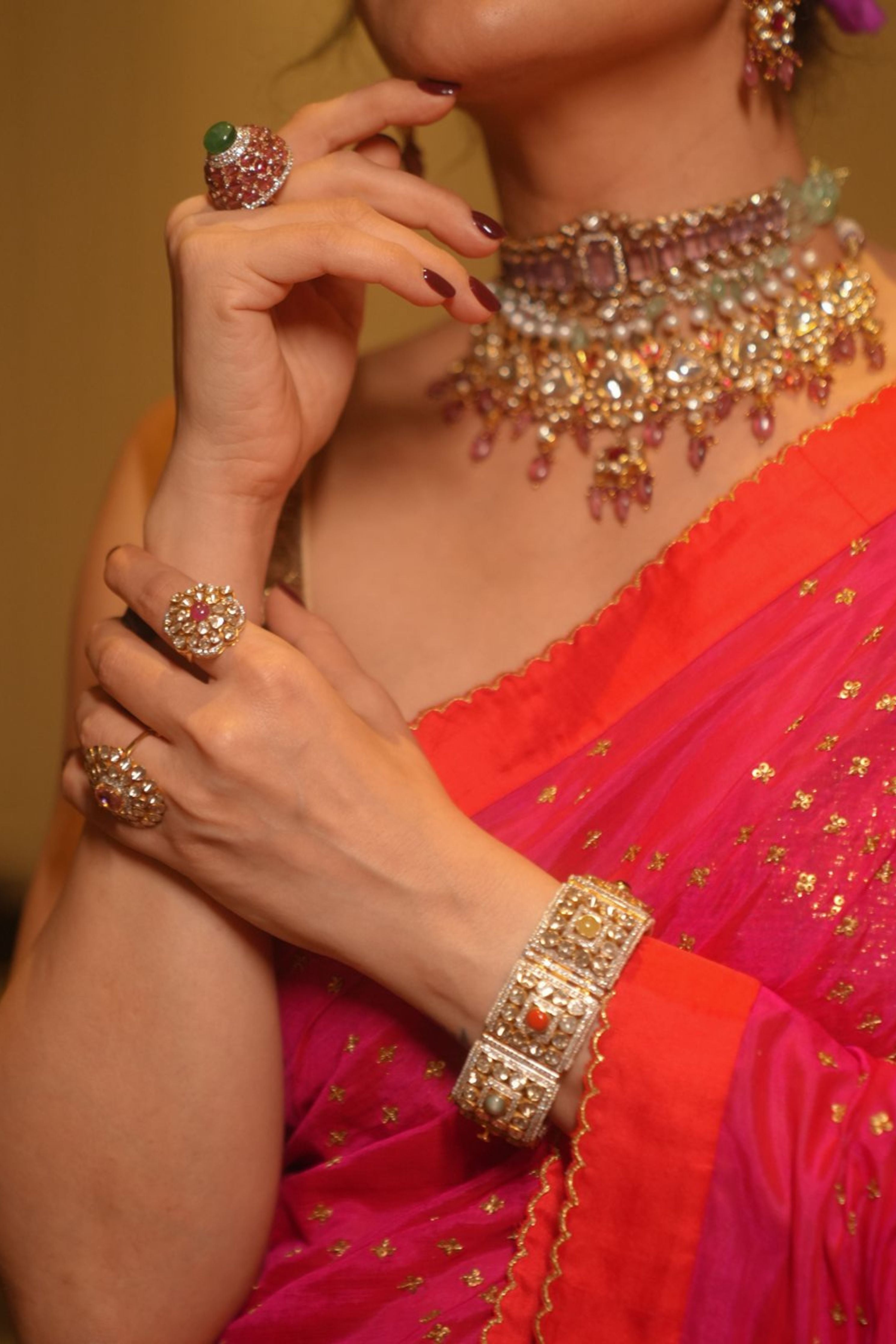 Karishma Tanna in Gulabi Taara Saree And Blouse