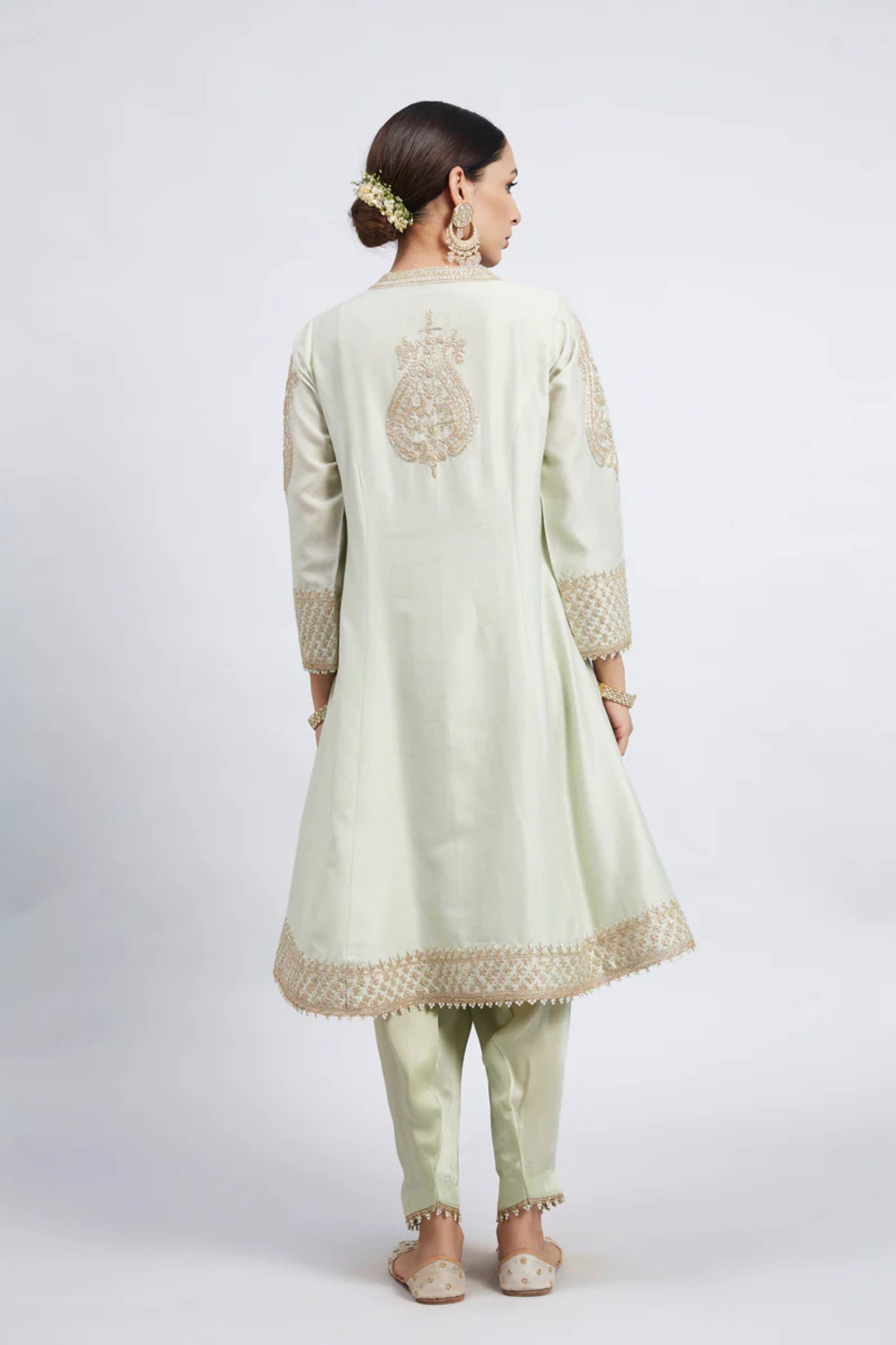 Rabhya Mint Green Tilla Embroidered Kurta Set