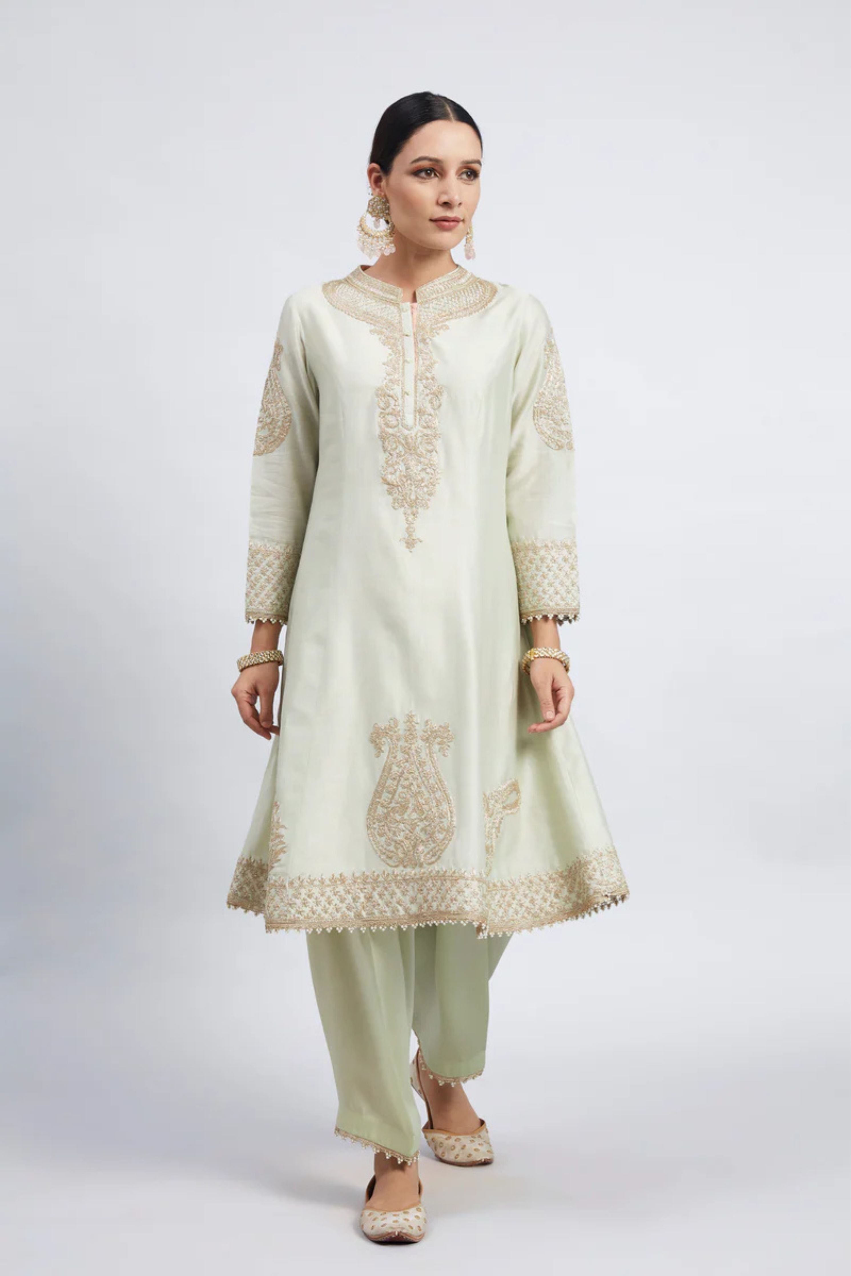 Rabhya Mint Green Tilla Embroidered Kurta Set
