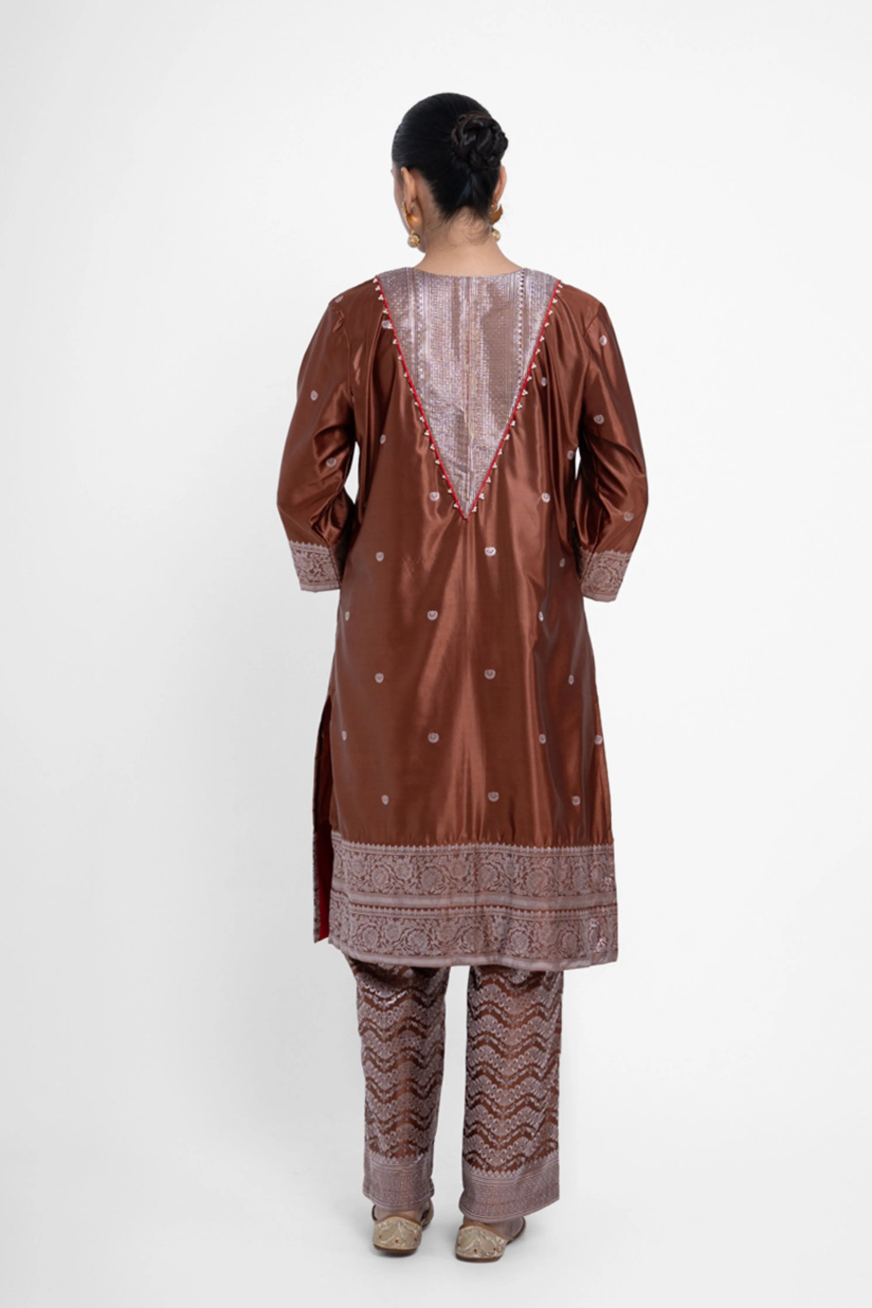 Kiran Kurta Set In Brown